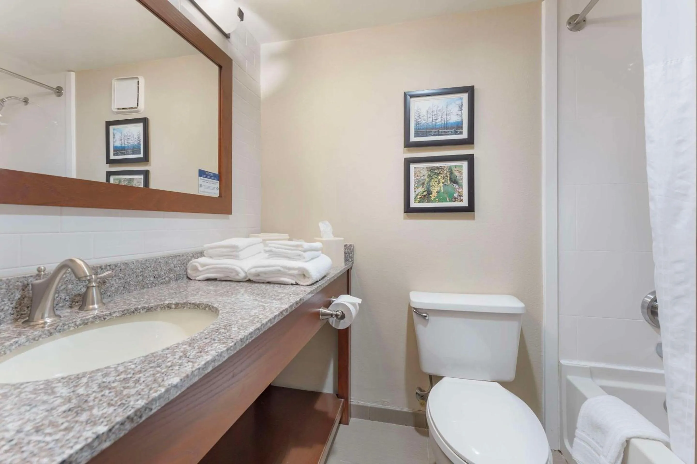 Bedroom in Comfort Inn & Suites