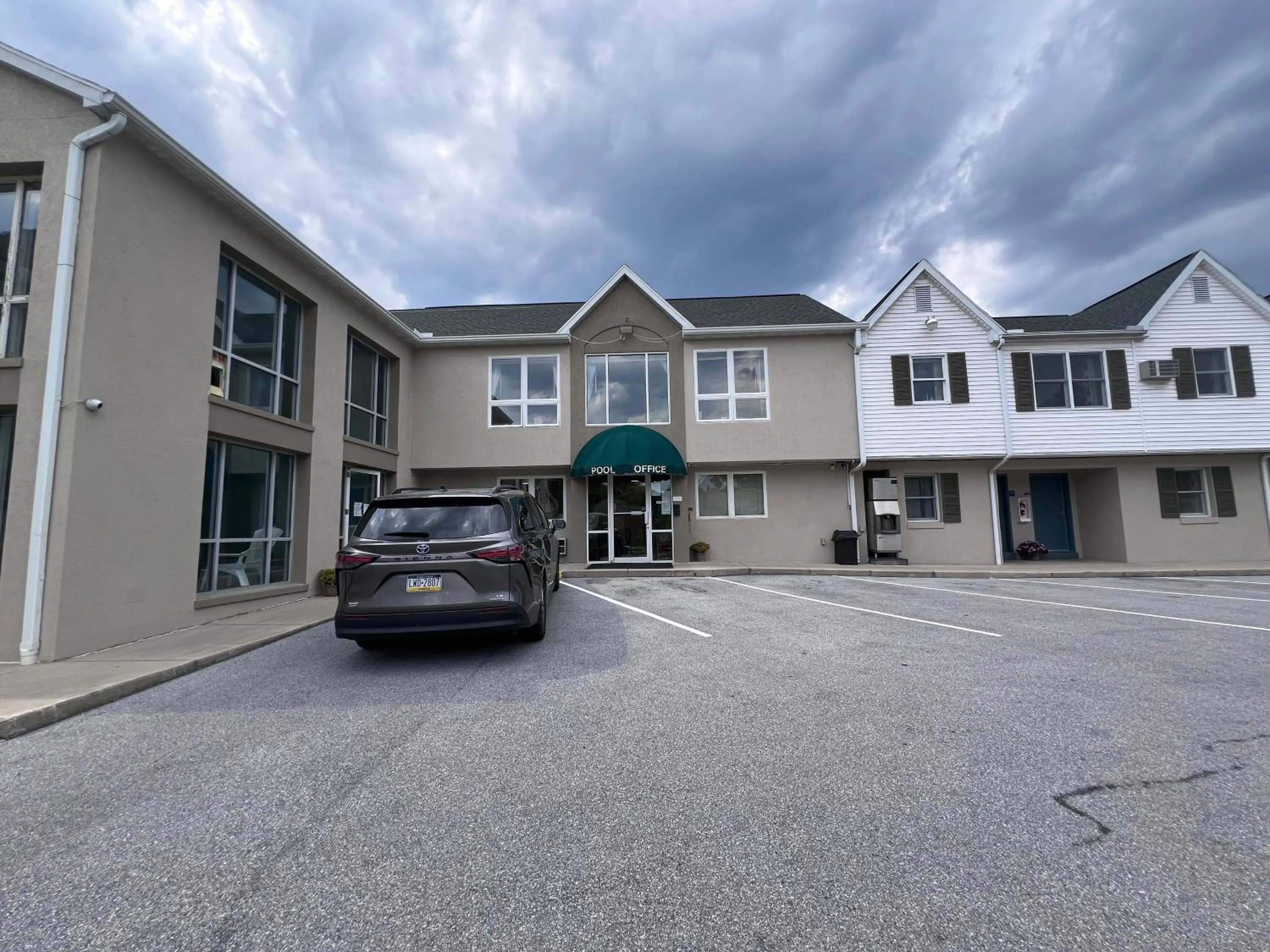 Rodeway Inn & Suites Hershey Chocolate Avenue