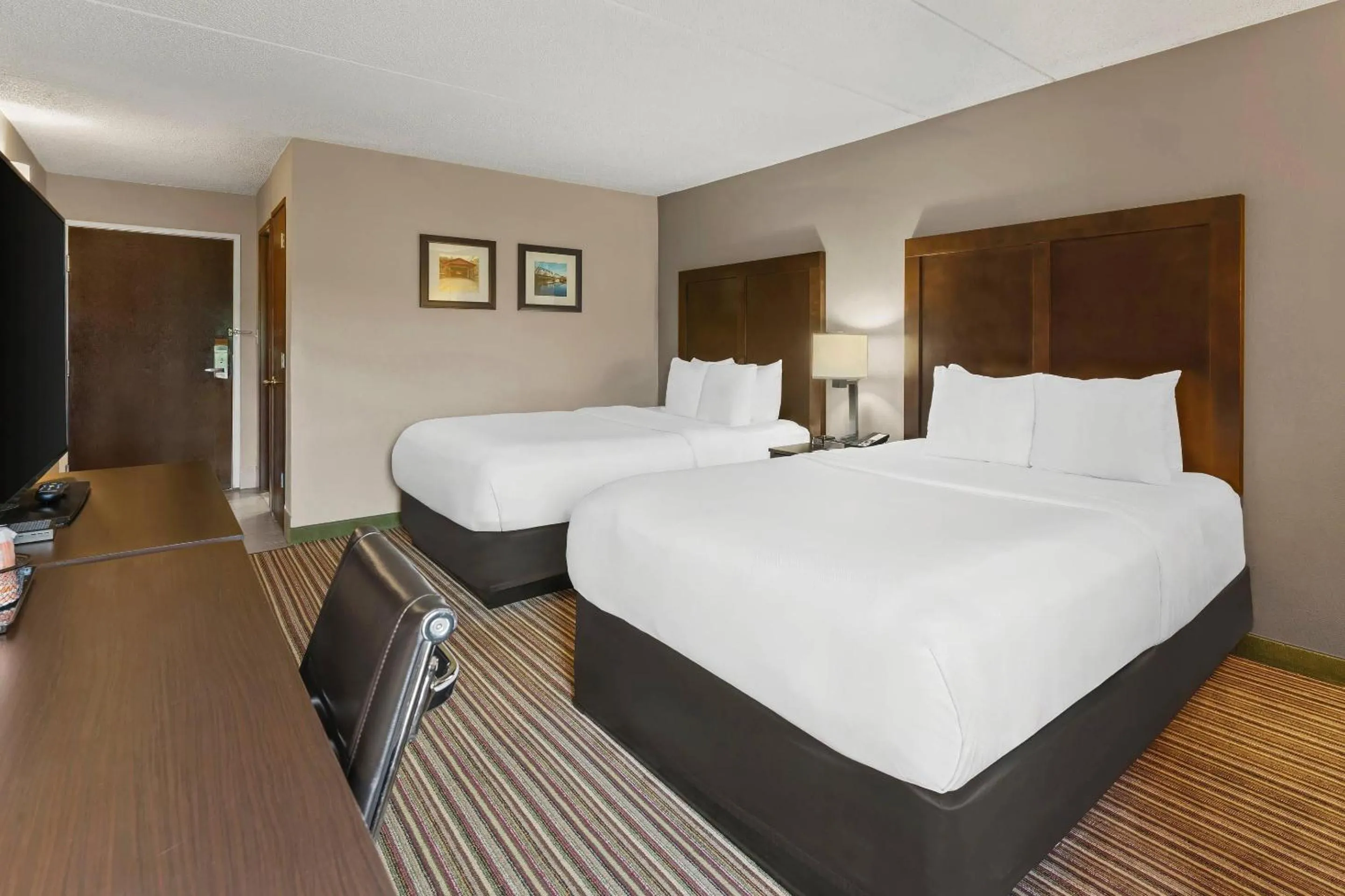 Bedroom, Bed in Comfort Inn Lehigh Valley West