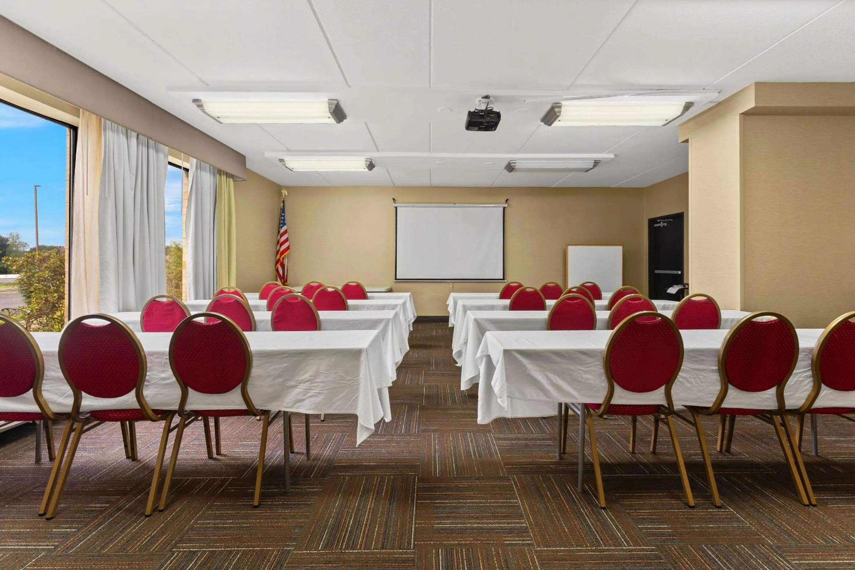 Meeting/conference room in Comfort Inn Lehigh Valley West