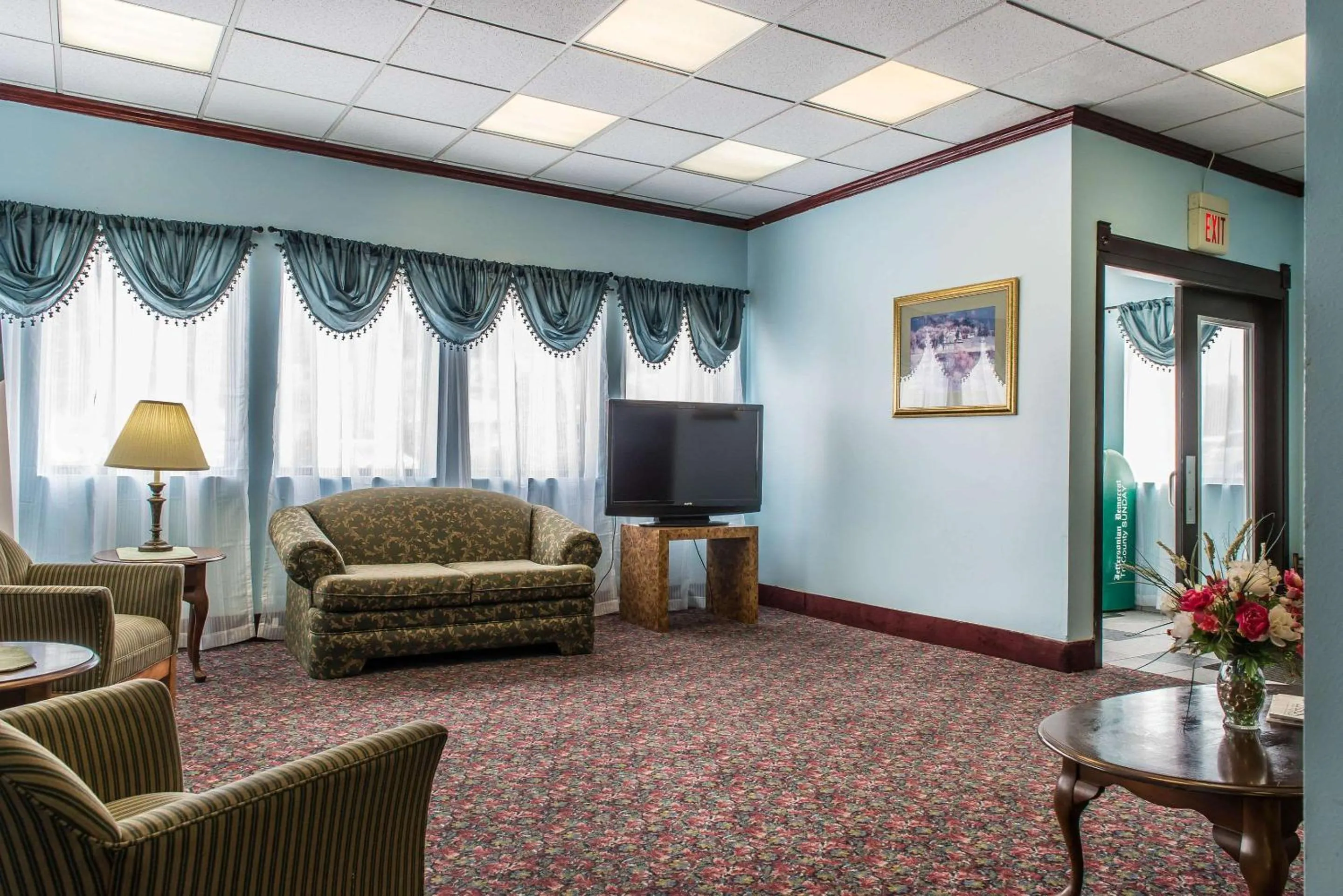 Lobby or reception, Seating Area in Rodeway Inn Brookville