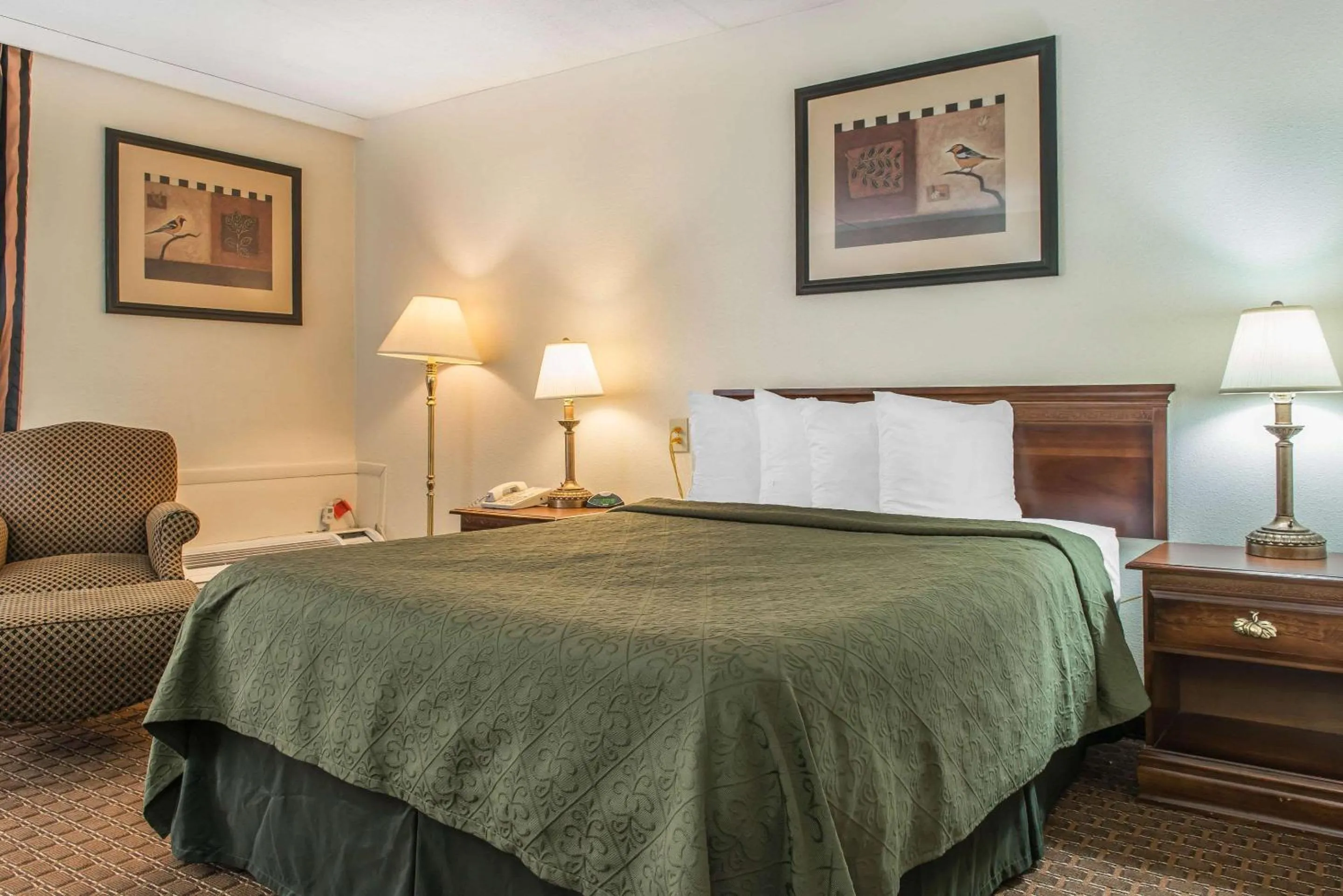 Photo of the whole room in Rodeway Inn Brookville