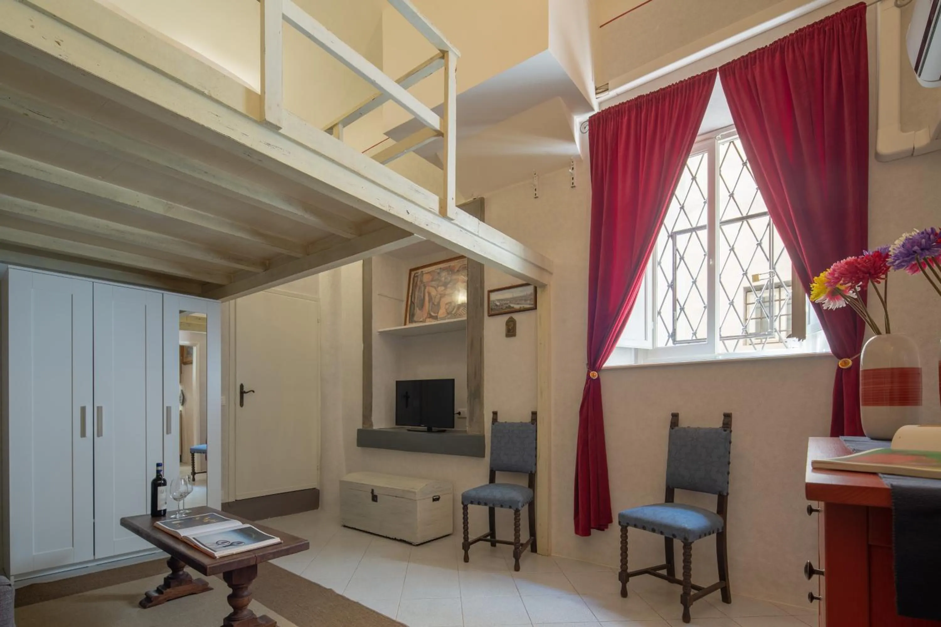 TV and multimedia in Vellutini by Mmega