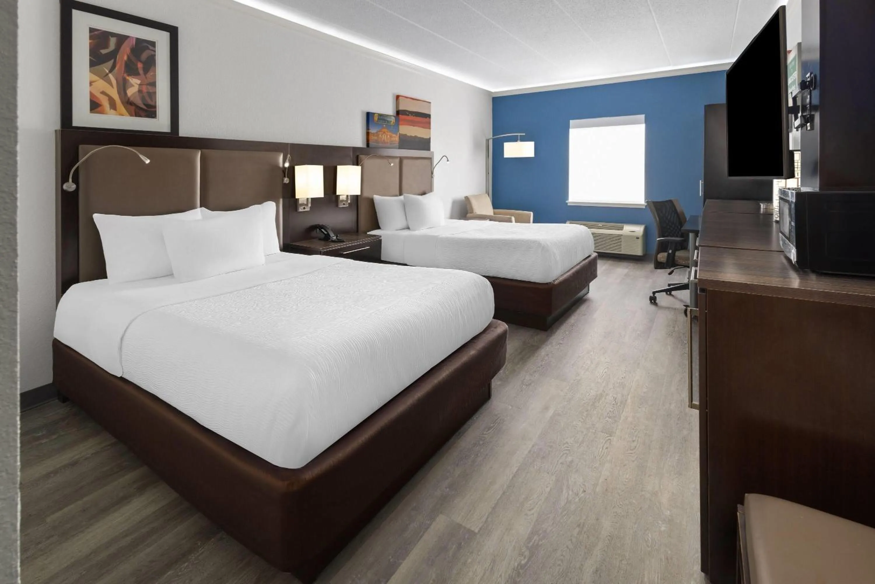 Photo of the whole room, Bed in Baymont by Wyndham Lancaster PA Dutch Country