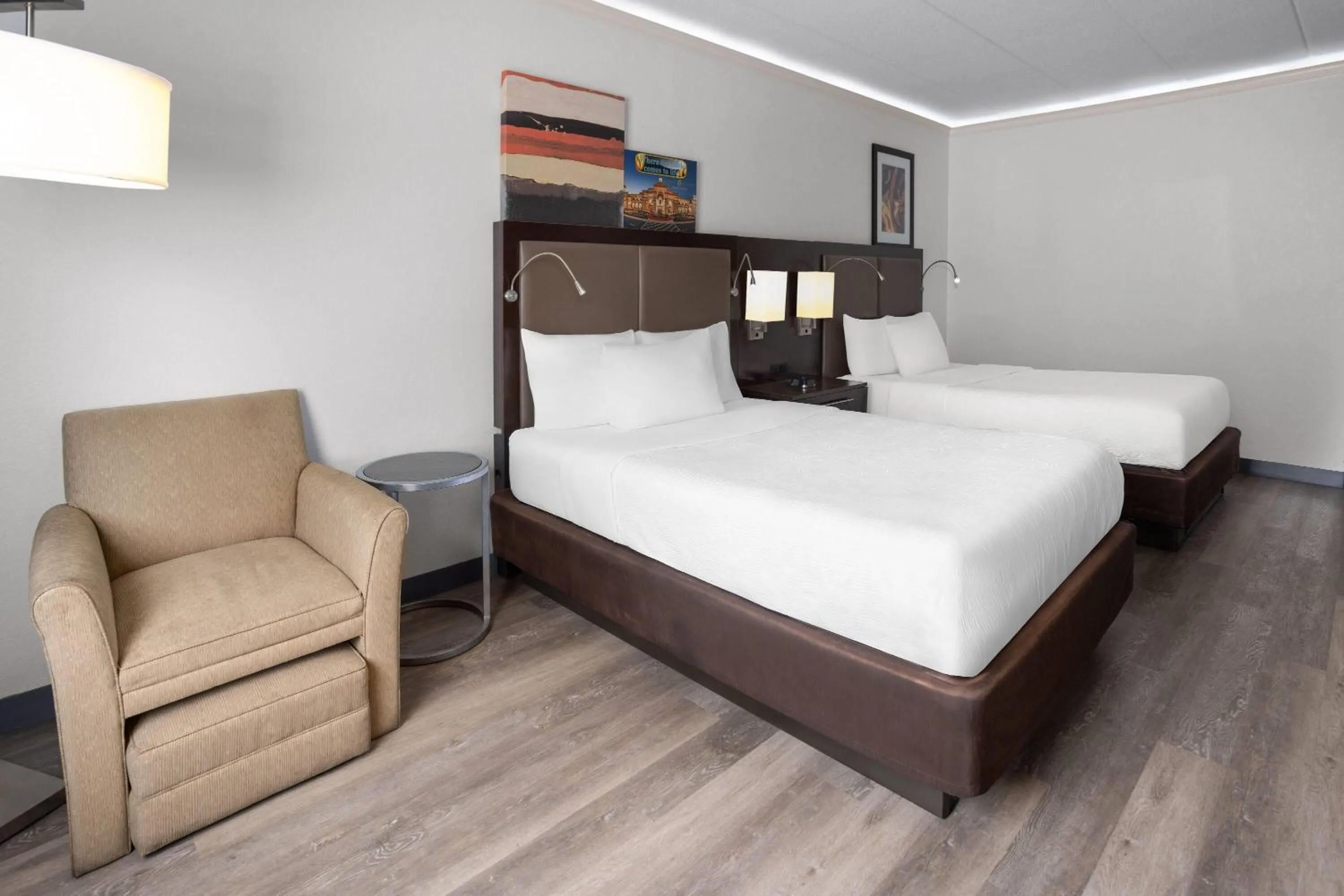 Photo of the whole room, Bed in Baymont by Wyndham Lancaster PA Dutch Country