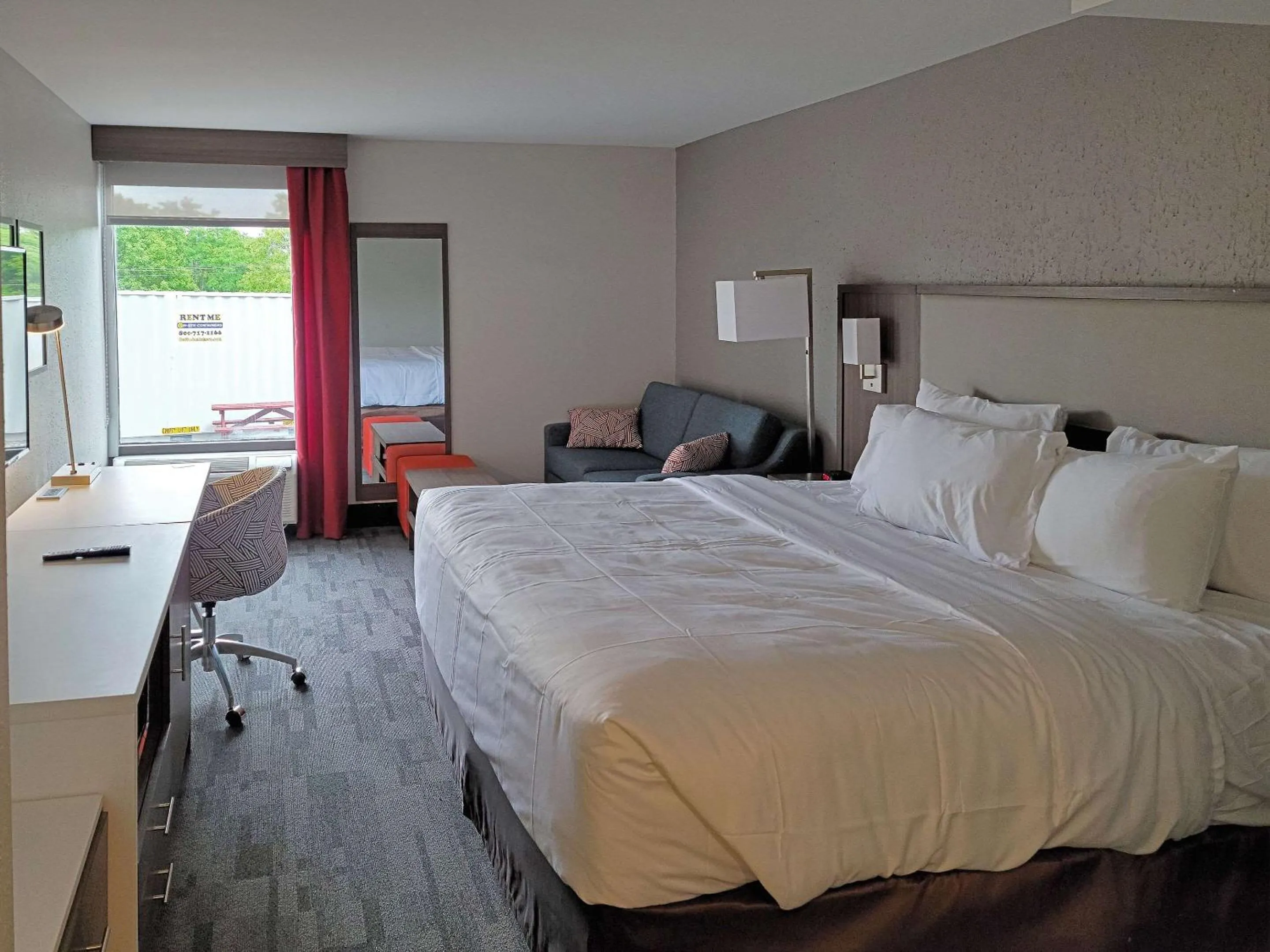 TV and multimedia, Bed in Comfort Inn & Suites Wyomissing-Reading