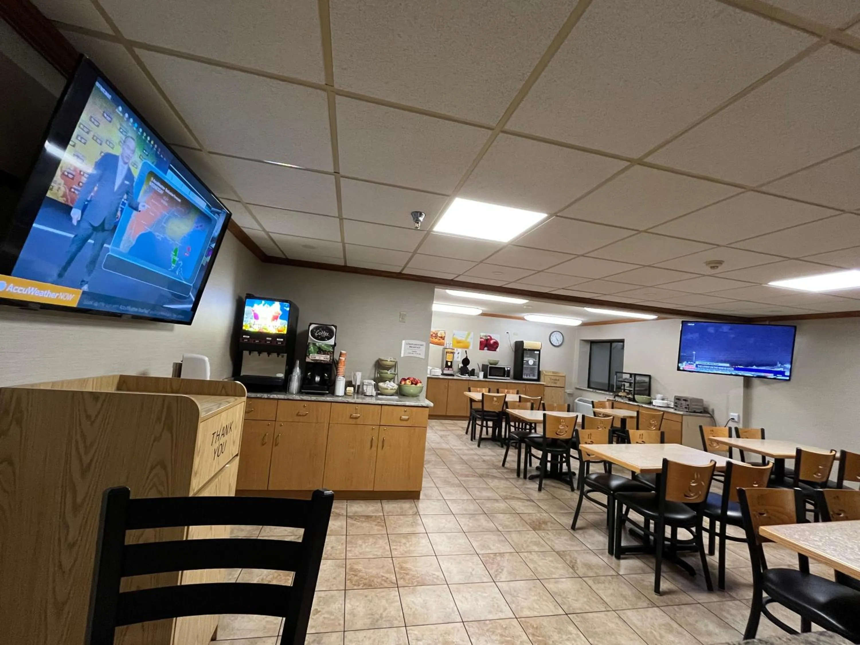 Breakfast in Quality Inn Wilkes-Barre near Arena