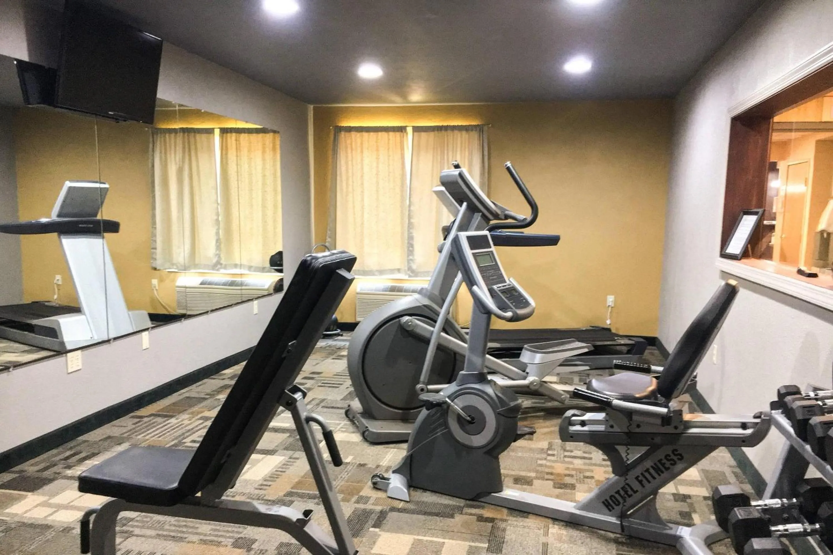 Fitness centre/facilities in Quality Inn Clarion