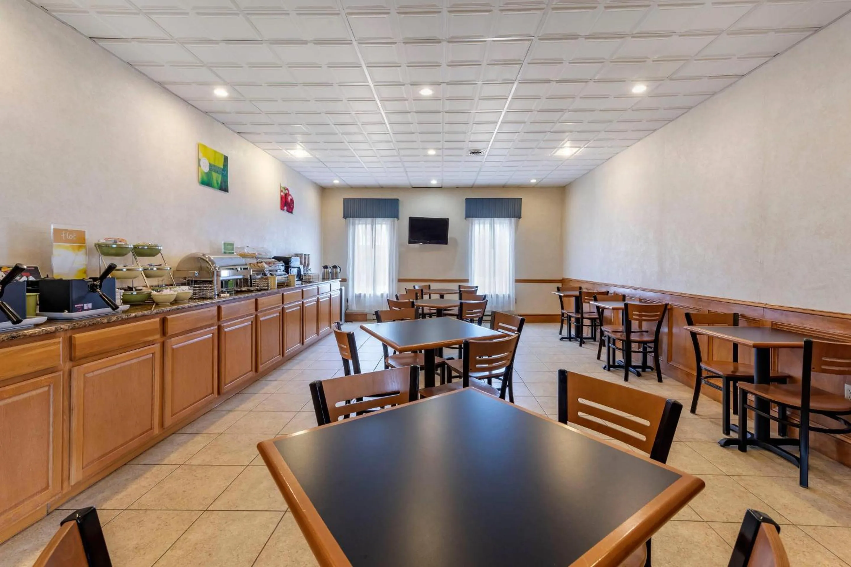 Breakfast in Quality Inn Selinsgrove