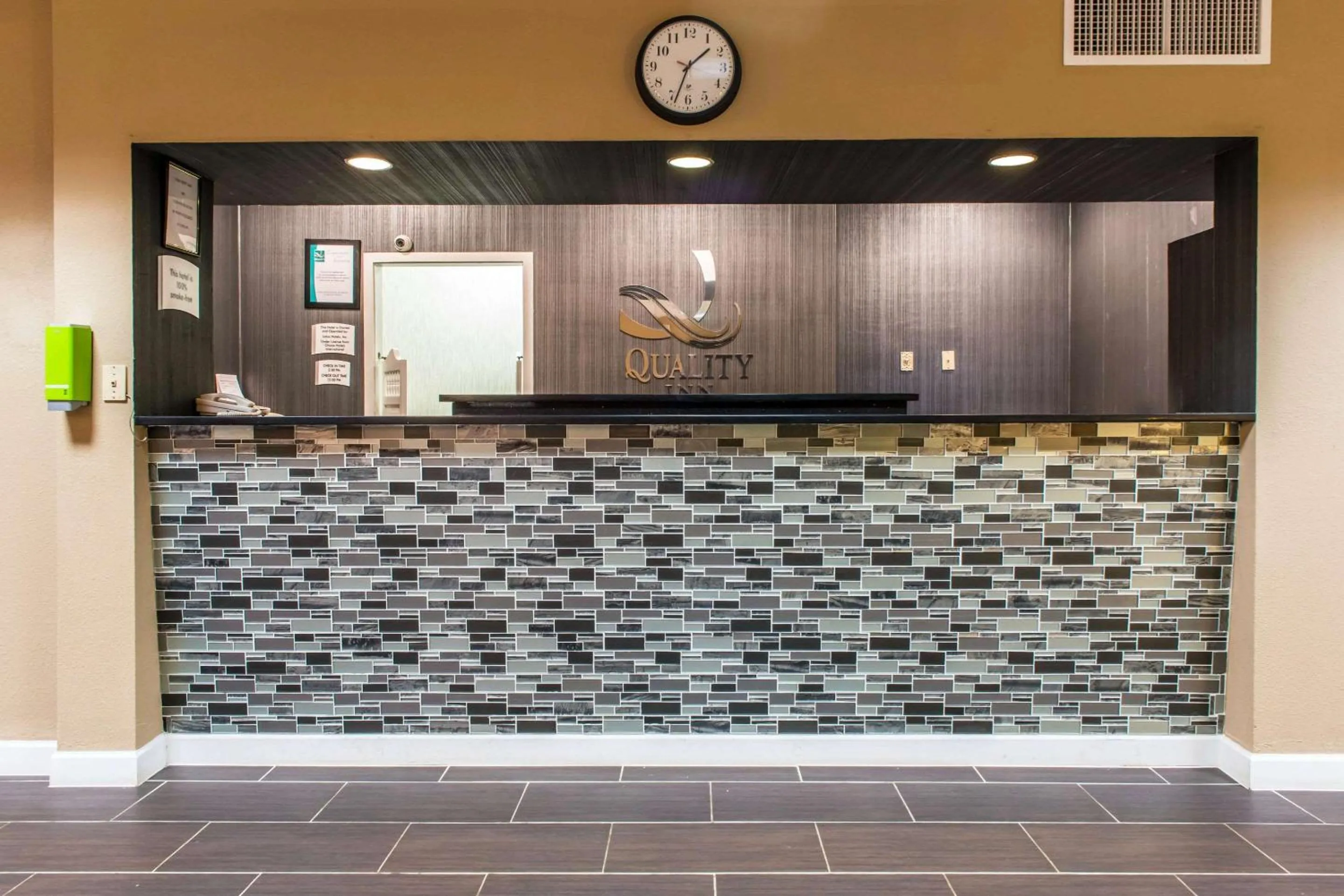 Lobby or reception in Quality Inn