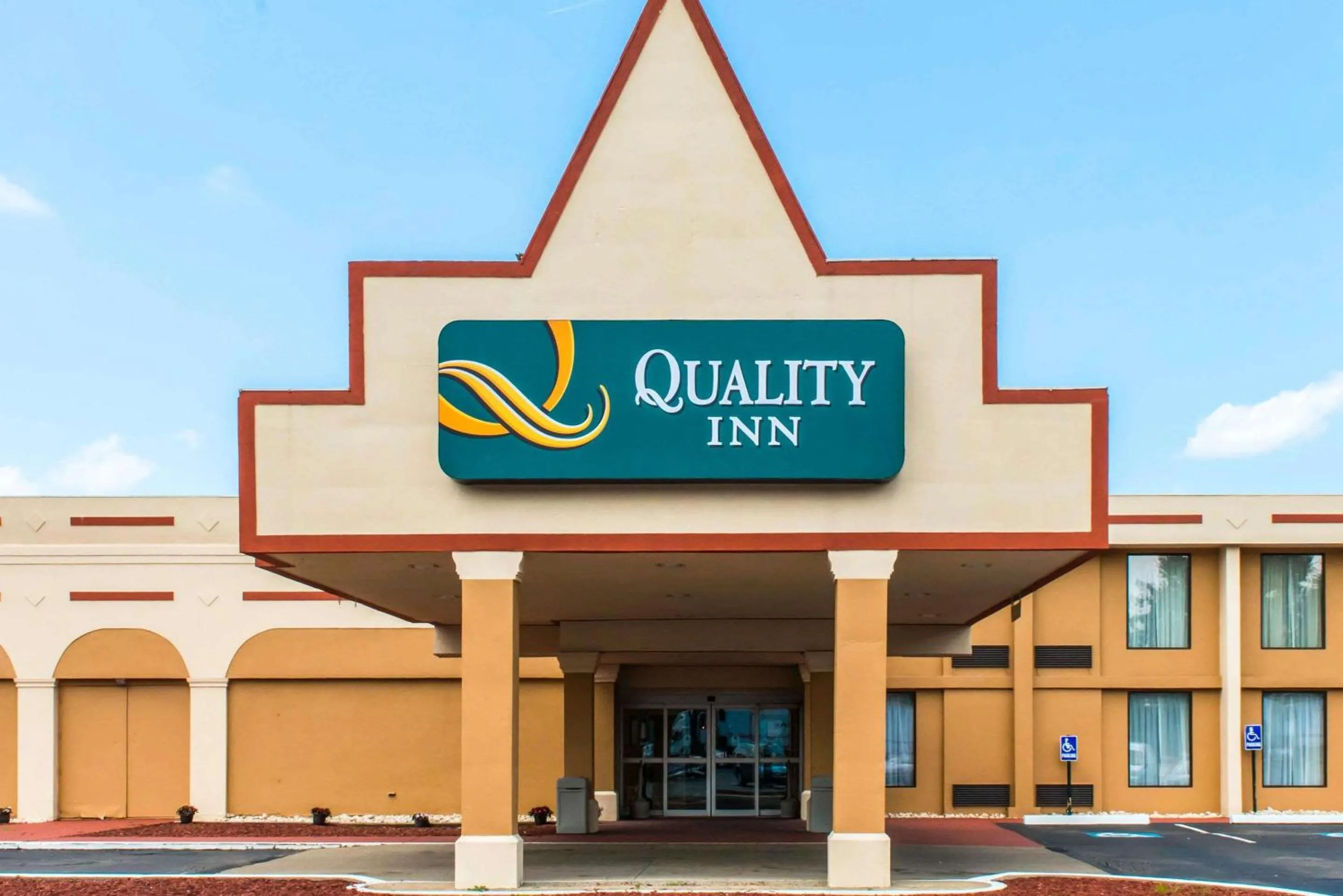 Property building in Quality Inn