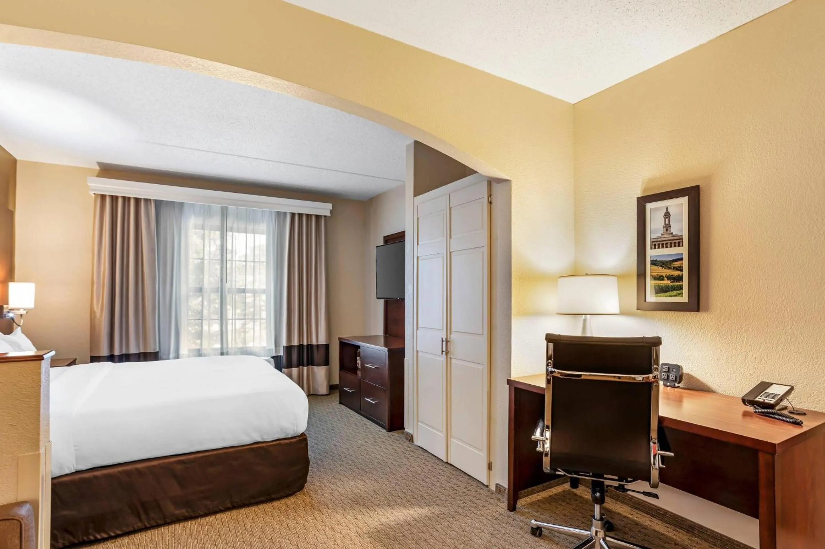 Bedroom, Bed in Comfort Suites State College near Penn State - Steps Away from PSU!