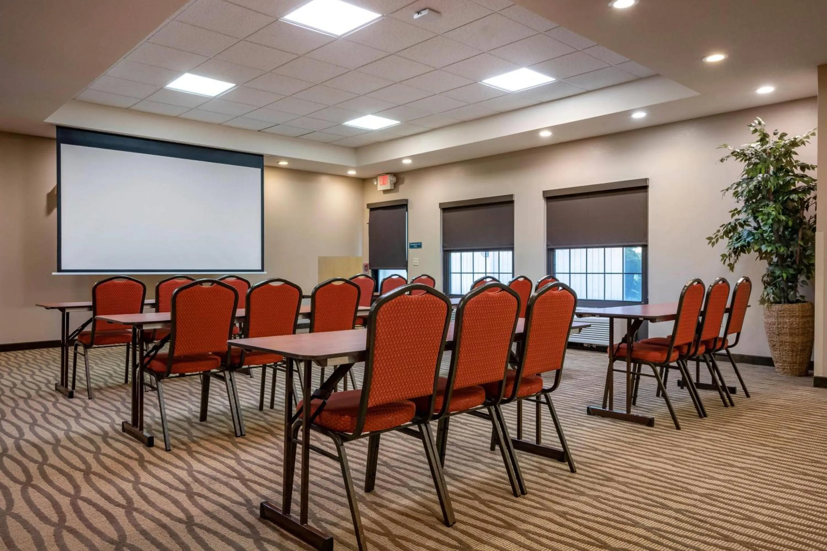 Meeting/conference room in Comfort Suites State College near Penn State - Steps Away from PSU!
