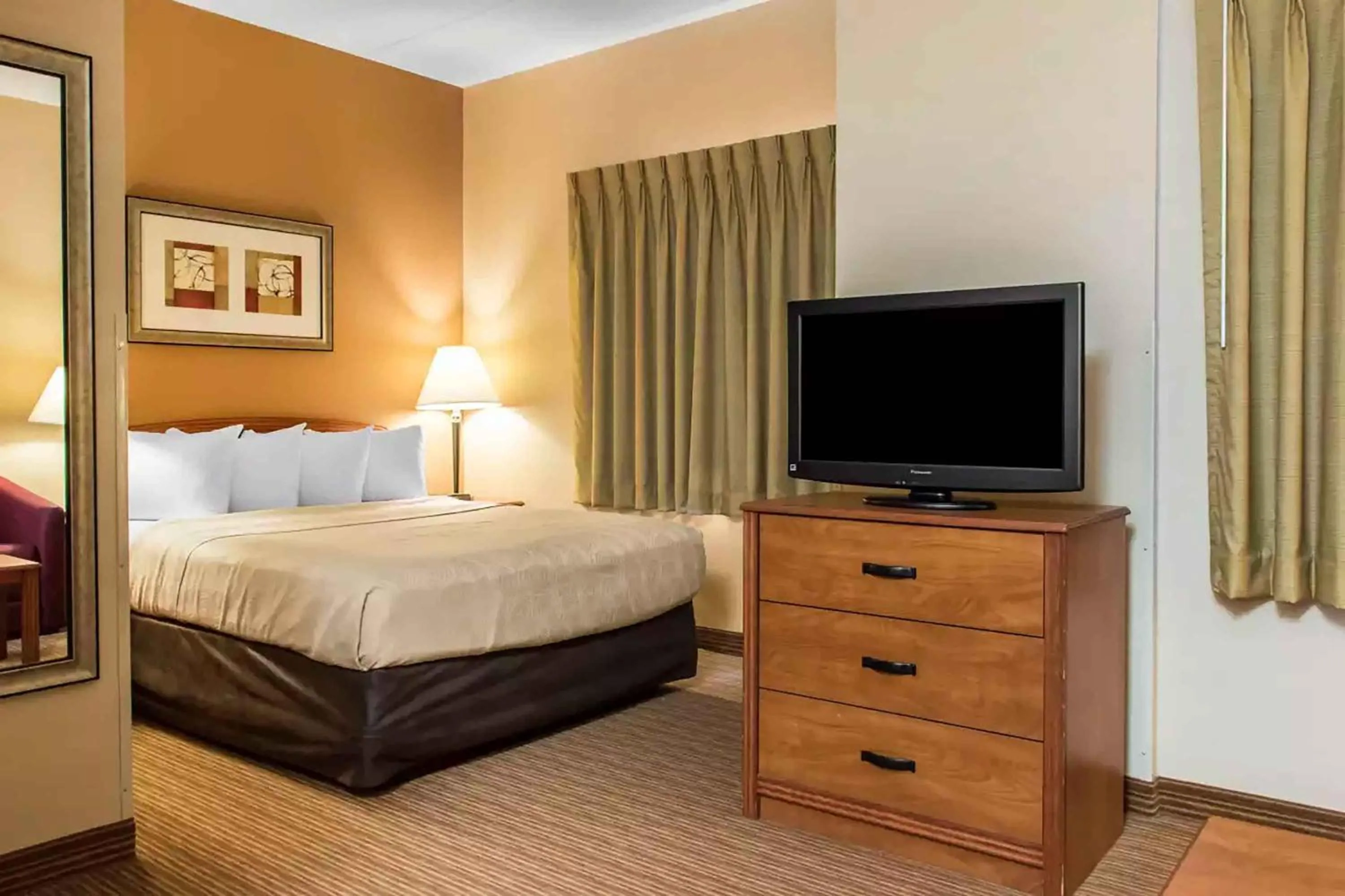 Bed in Extended Stay America Suites - Lancaster County