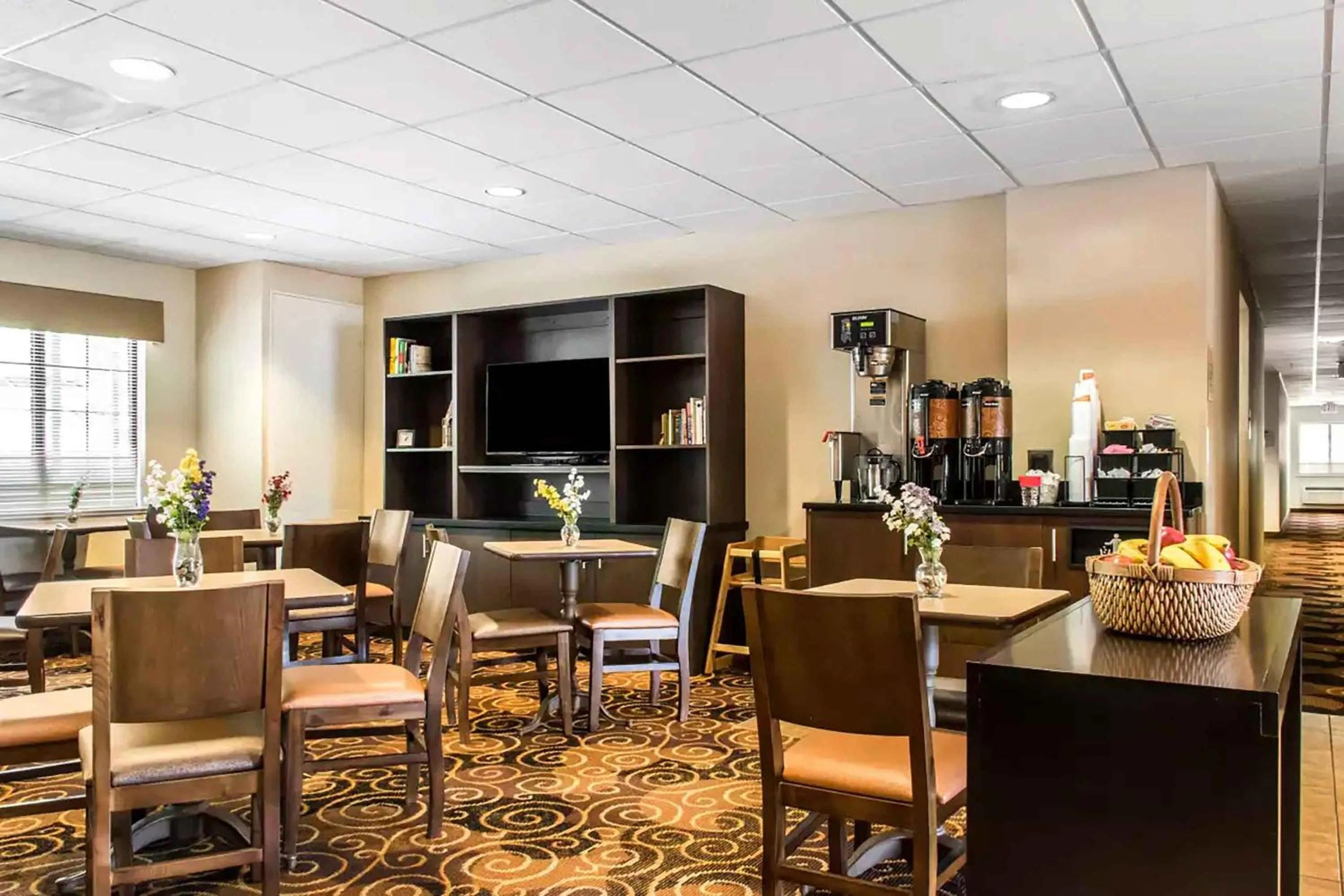 Breakfast in Extended Stay America Suites - Lancaster County