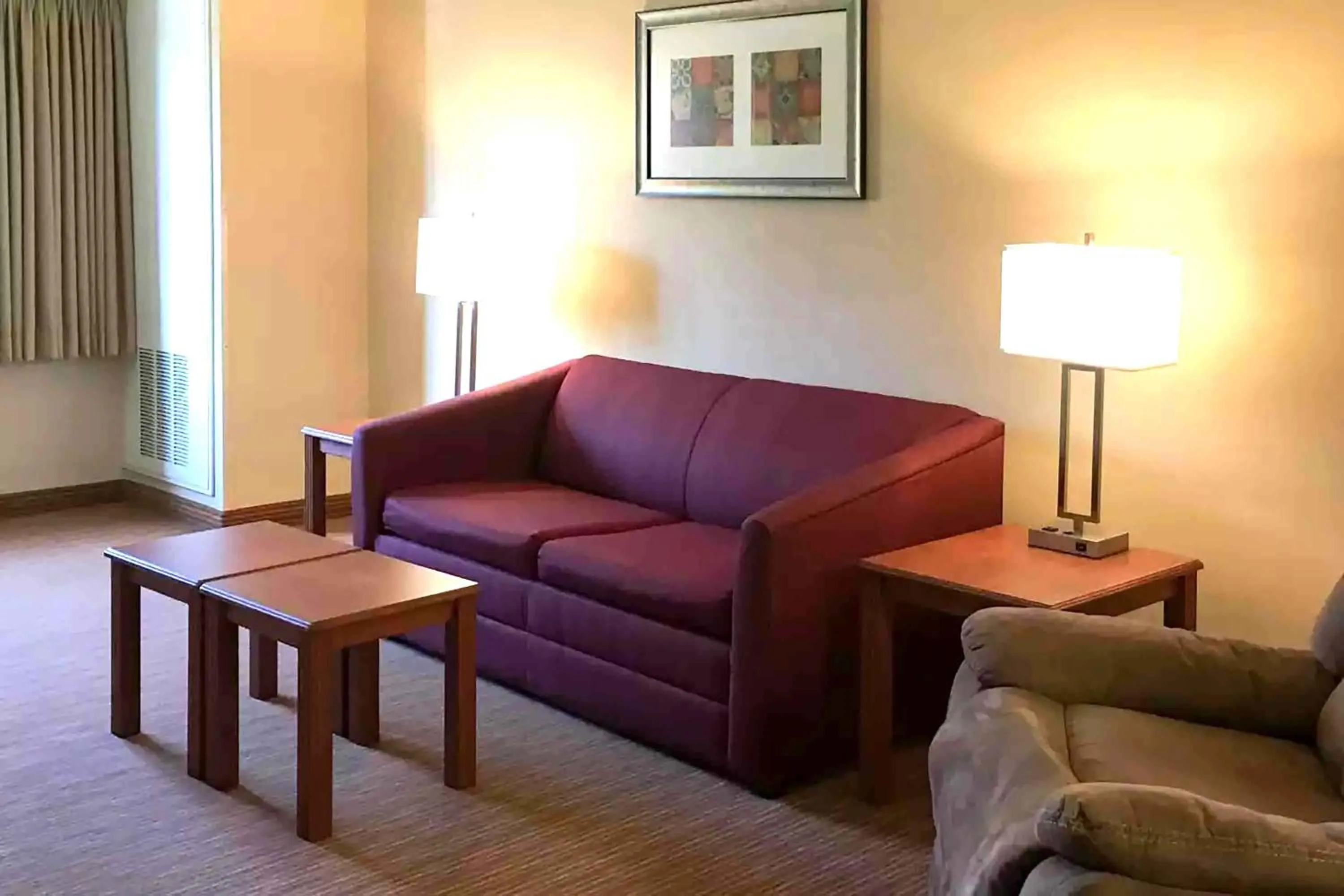Seating area in Extended Stay America Suites - Lancaster County