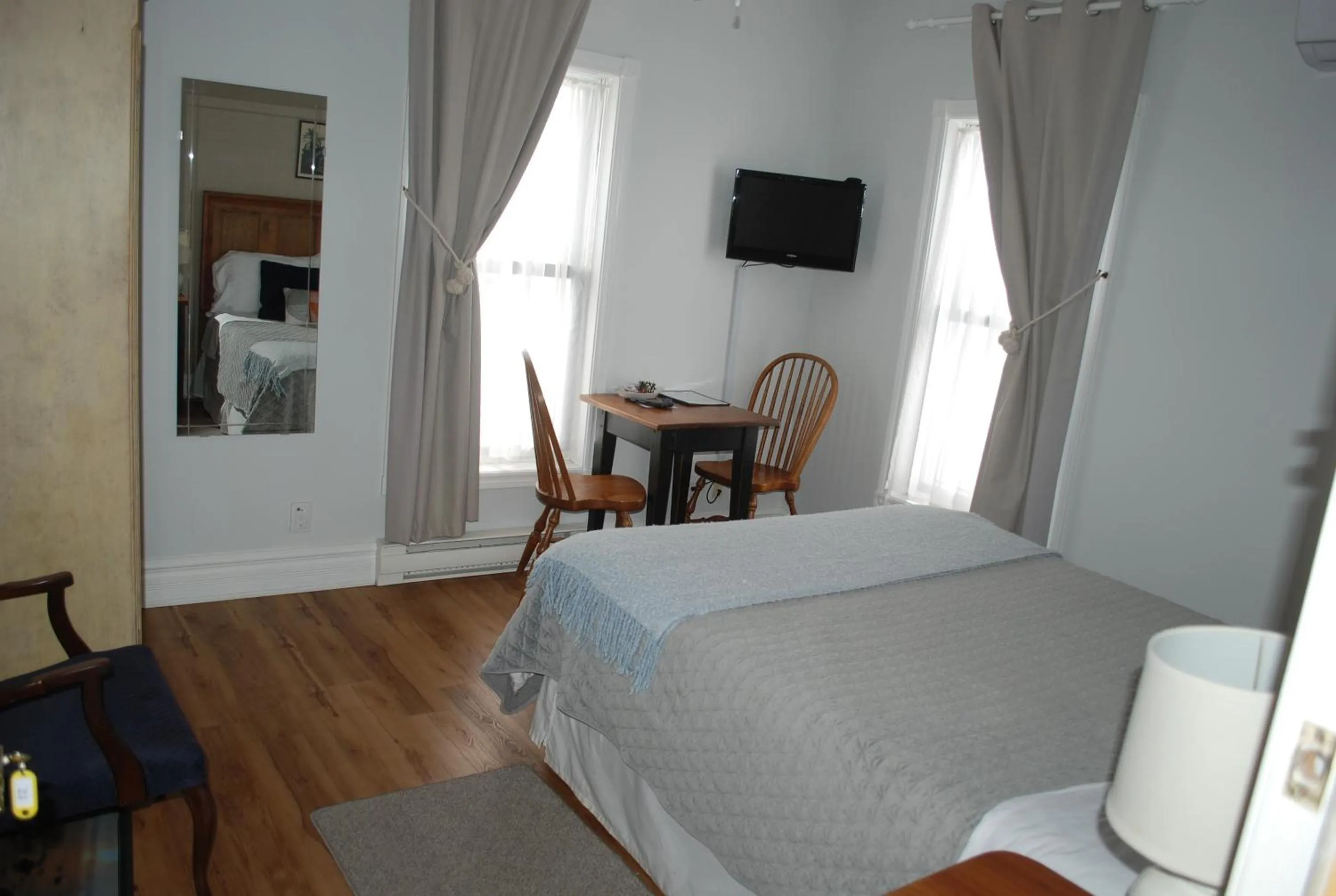 Bed in AUBERGE Knowlton