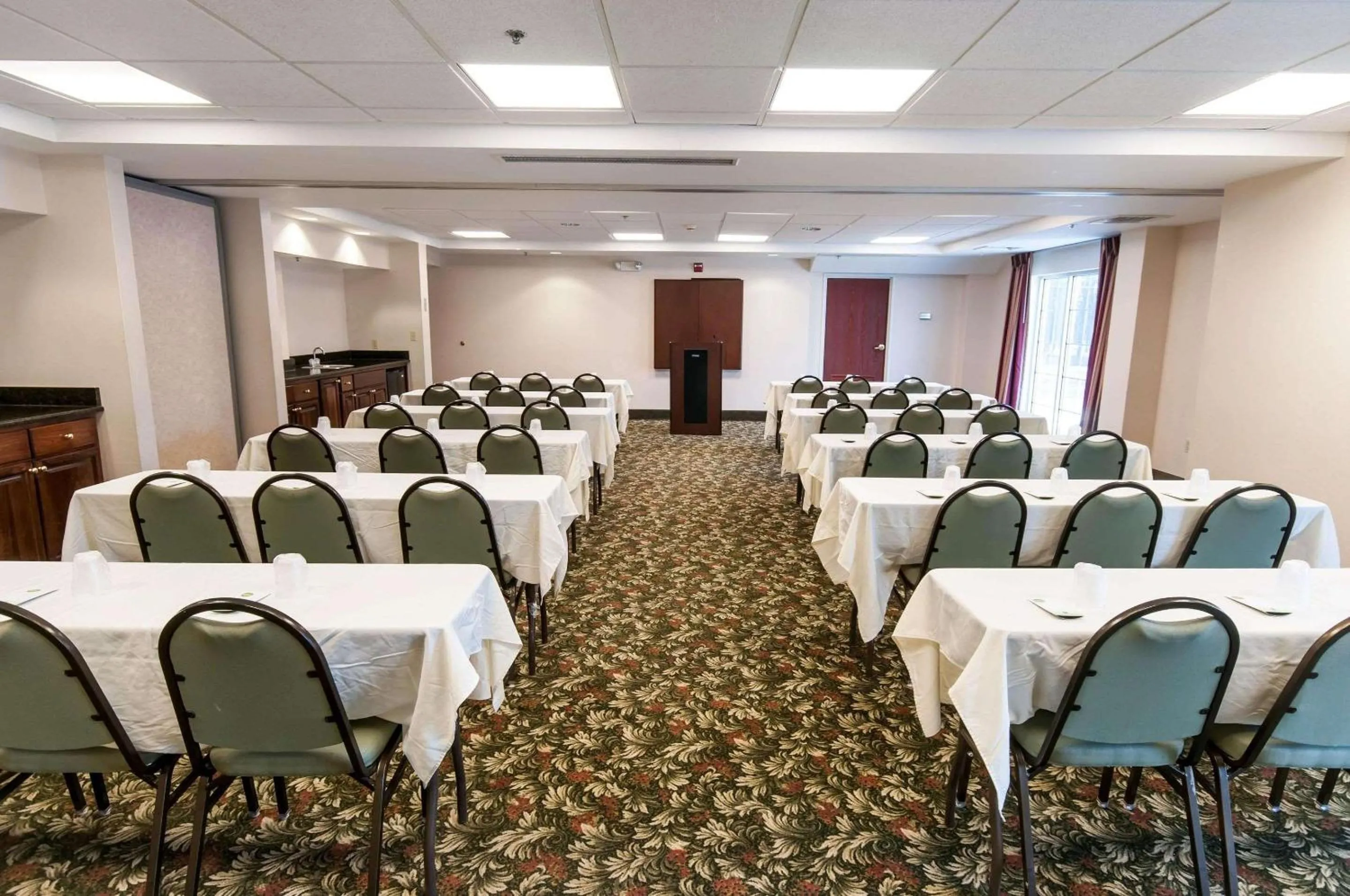 Meeting/conference room in Comfort Inn & Suites Mount Pocono