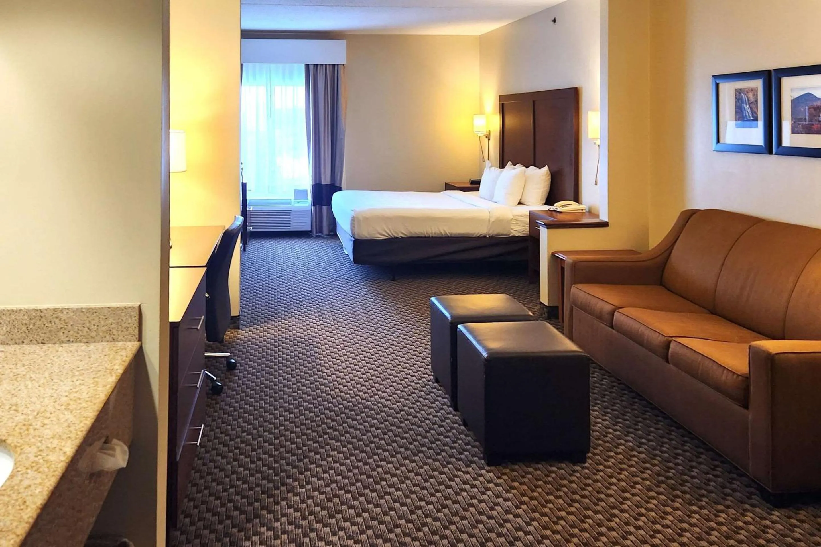 Bedroom, Bed in Comfort Inn & Suites Mount Pocono