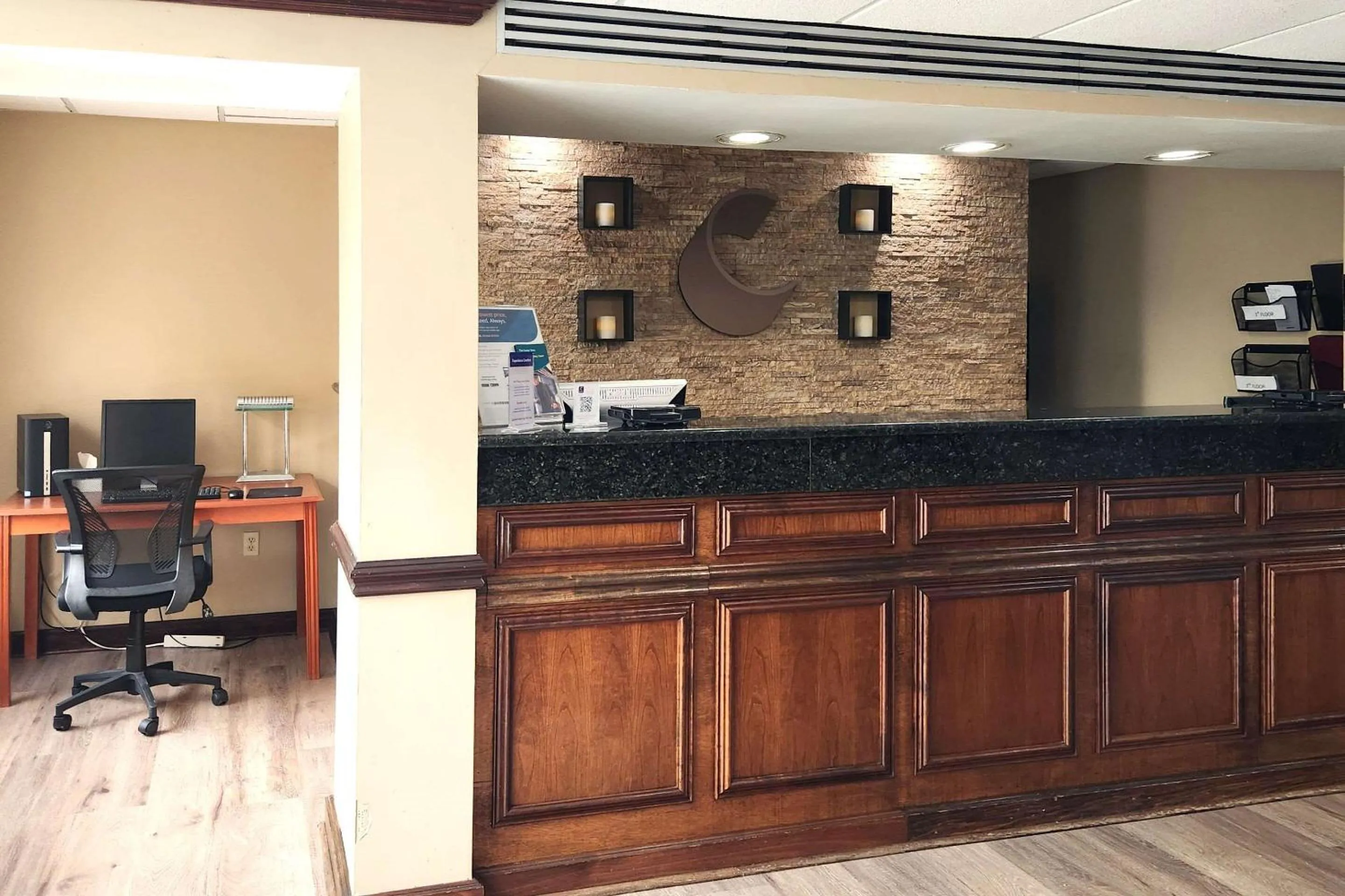 Lobby or reception in Comfort Inn & Suites Mount Pocono