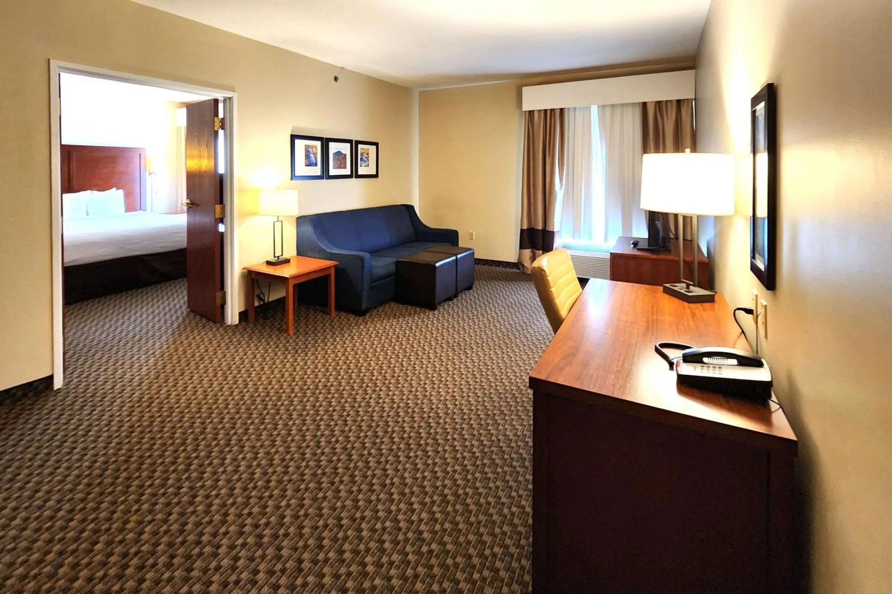 Bedroom, Bed in Comfort Inn & Suites Mount Pocono