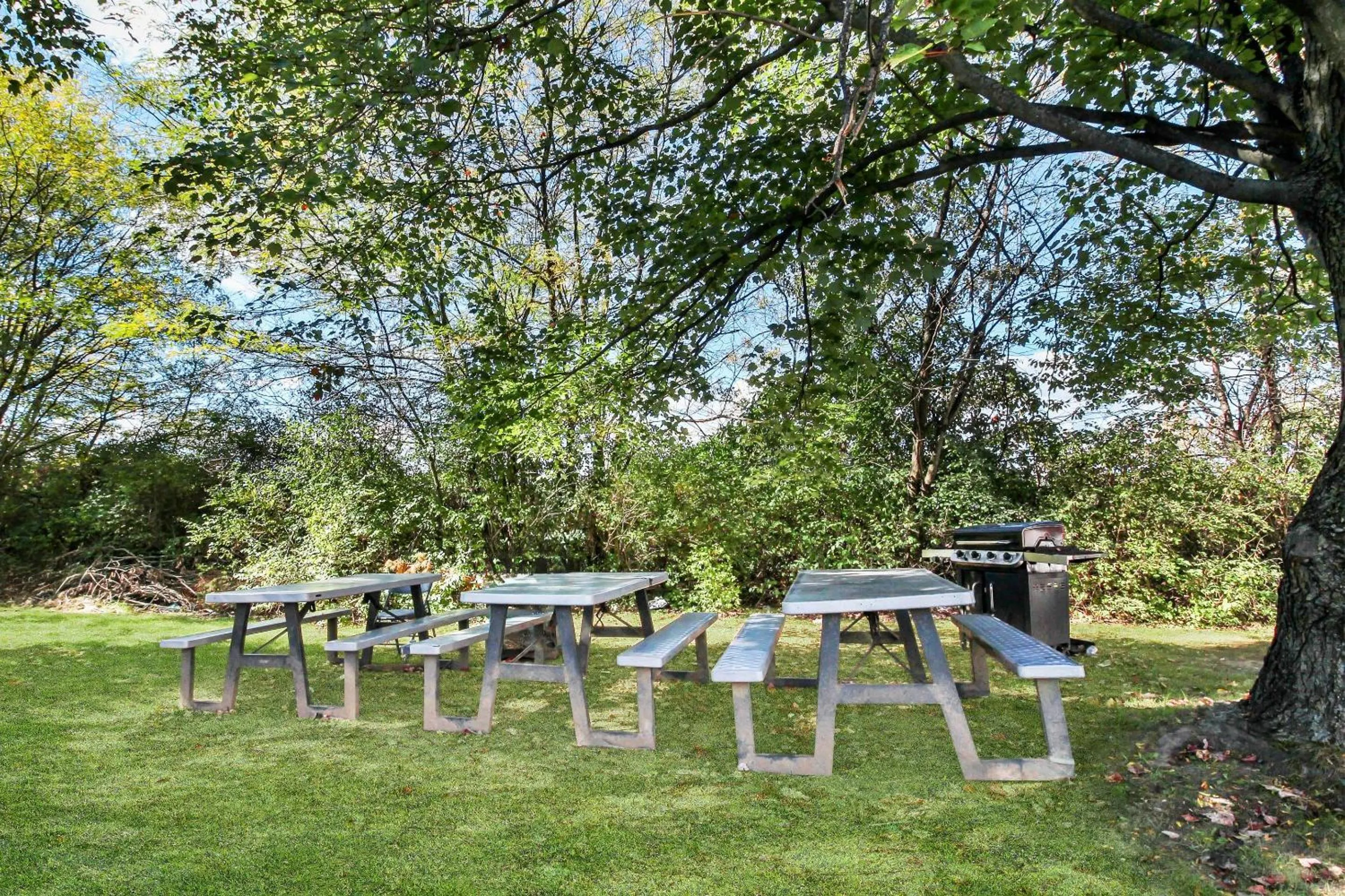 Property building in Comfort Inn Cranberry Twp