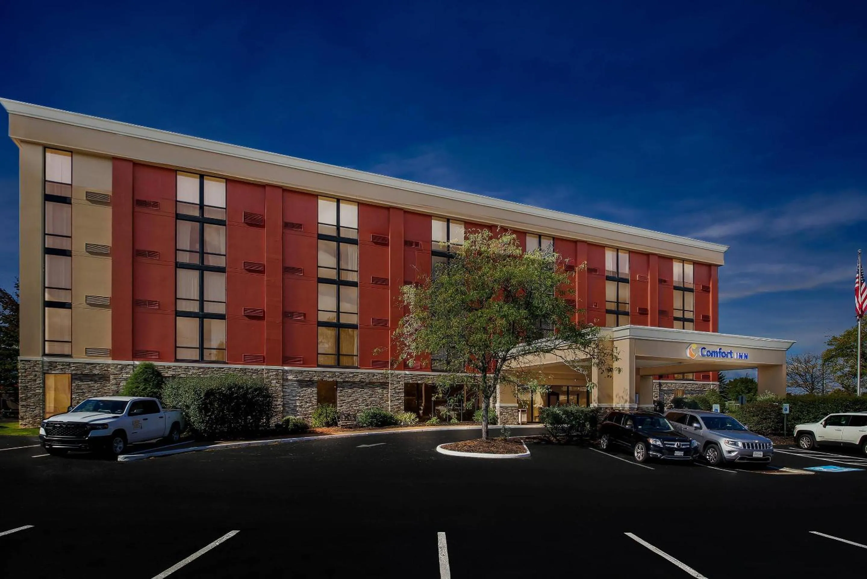 Property building in Comfort Inn Cranberry Twp