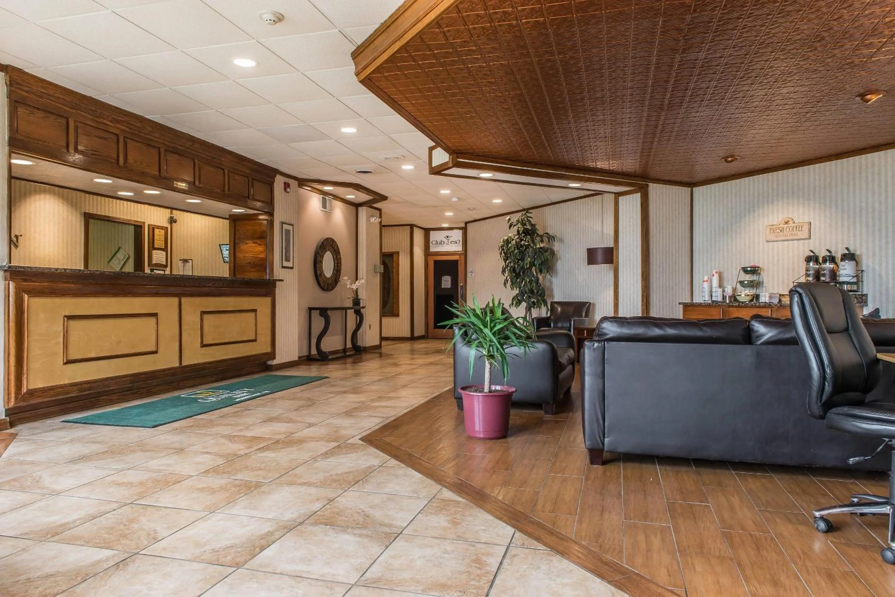 Lobby or reception in Quality Inn