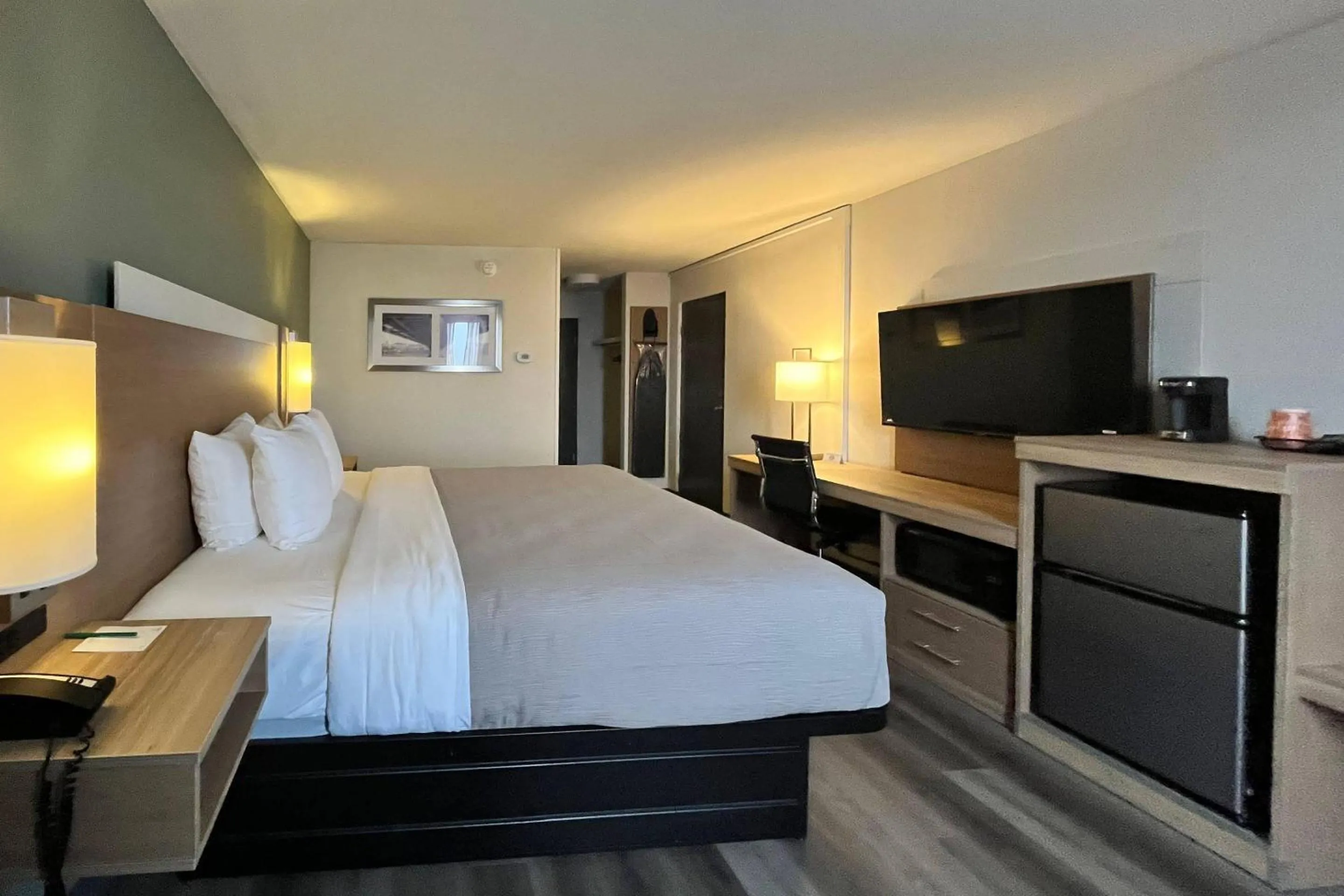 Bedroom, Bed in Quality Inn