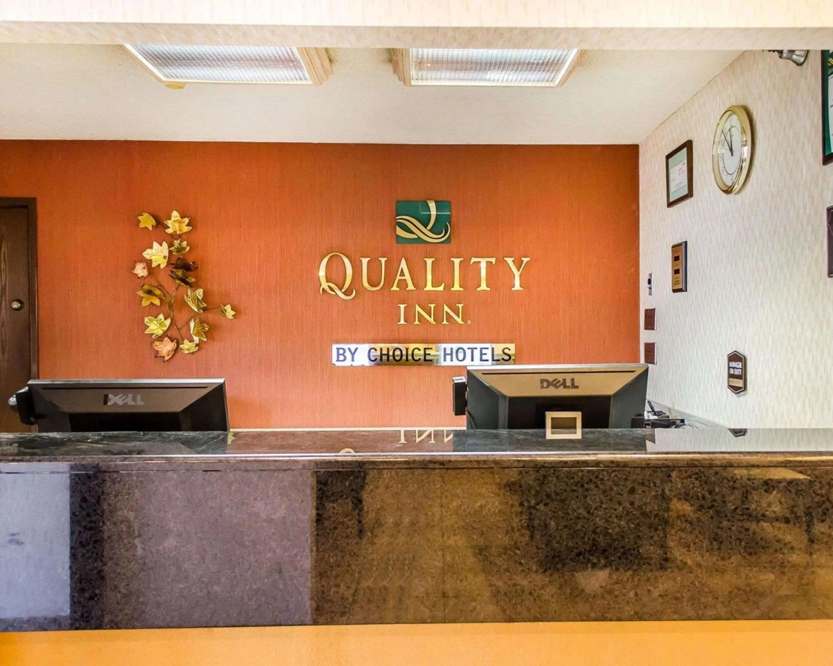 Lobby or reception in Quality Inn Harrisburg - Hershey Area