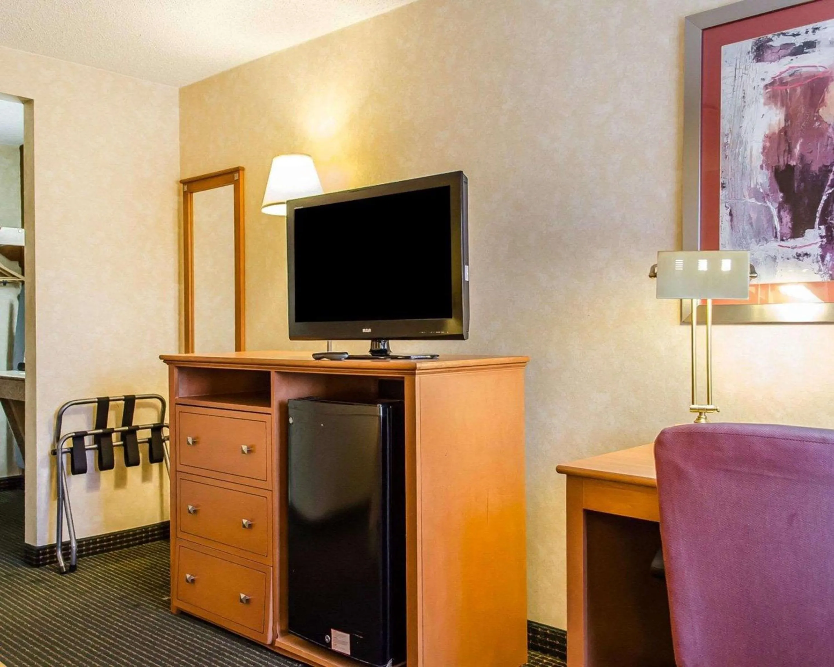 Photo of the whole room in Quality Inn Harrisburg - Hershey Area