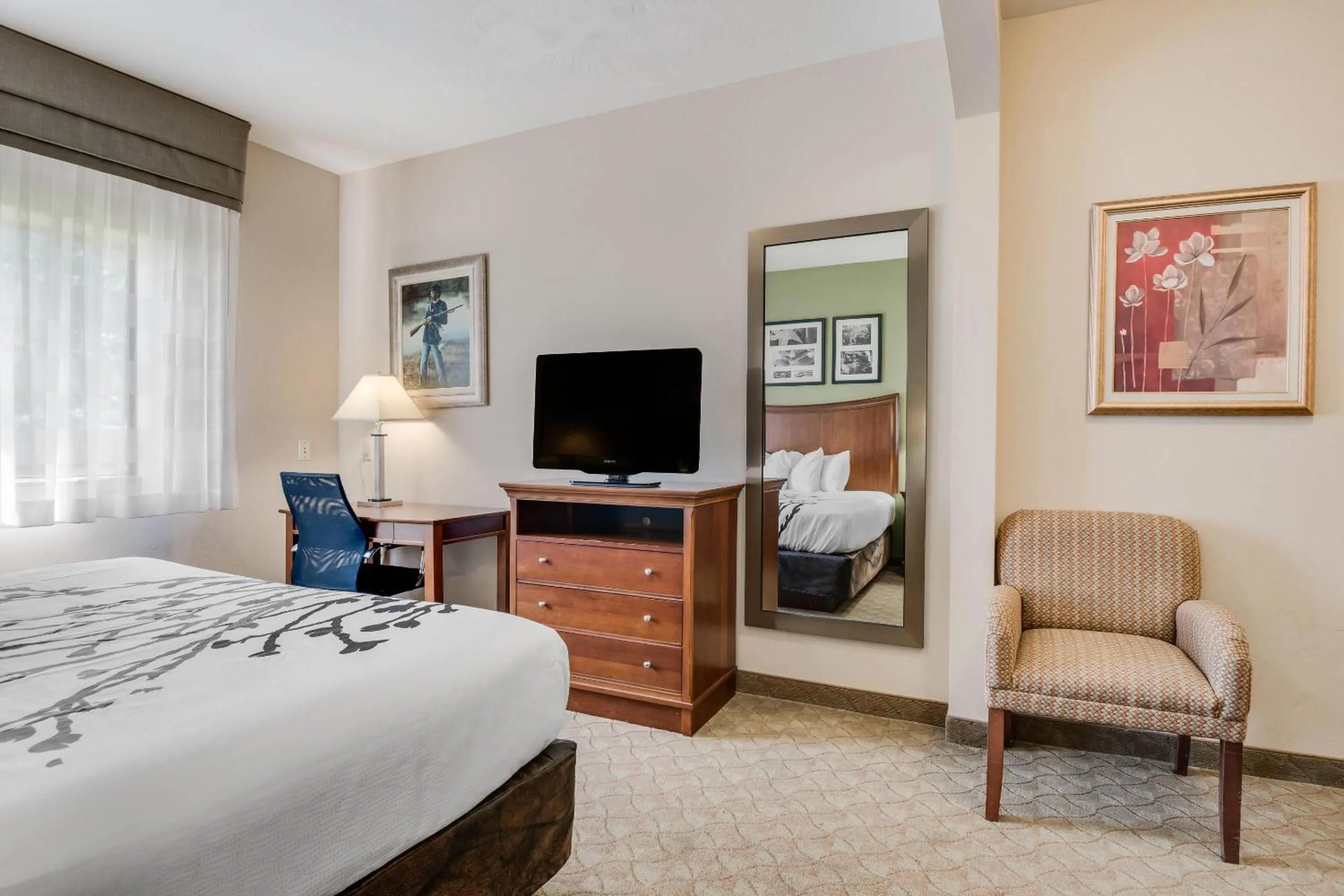 Bedroom, Bed in Sleep Inn & Suites Gettysburg