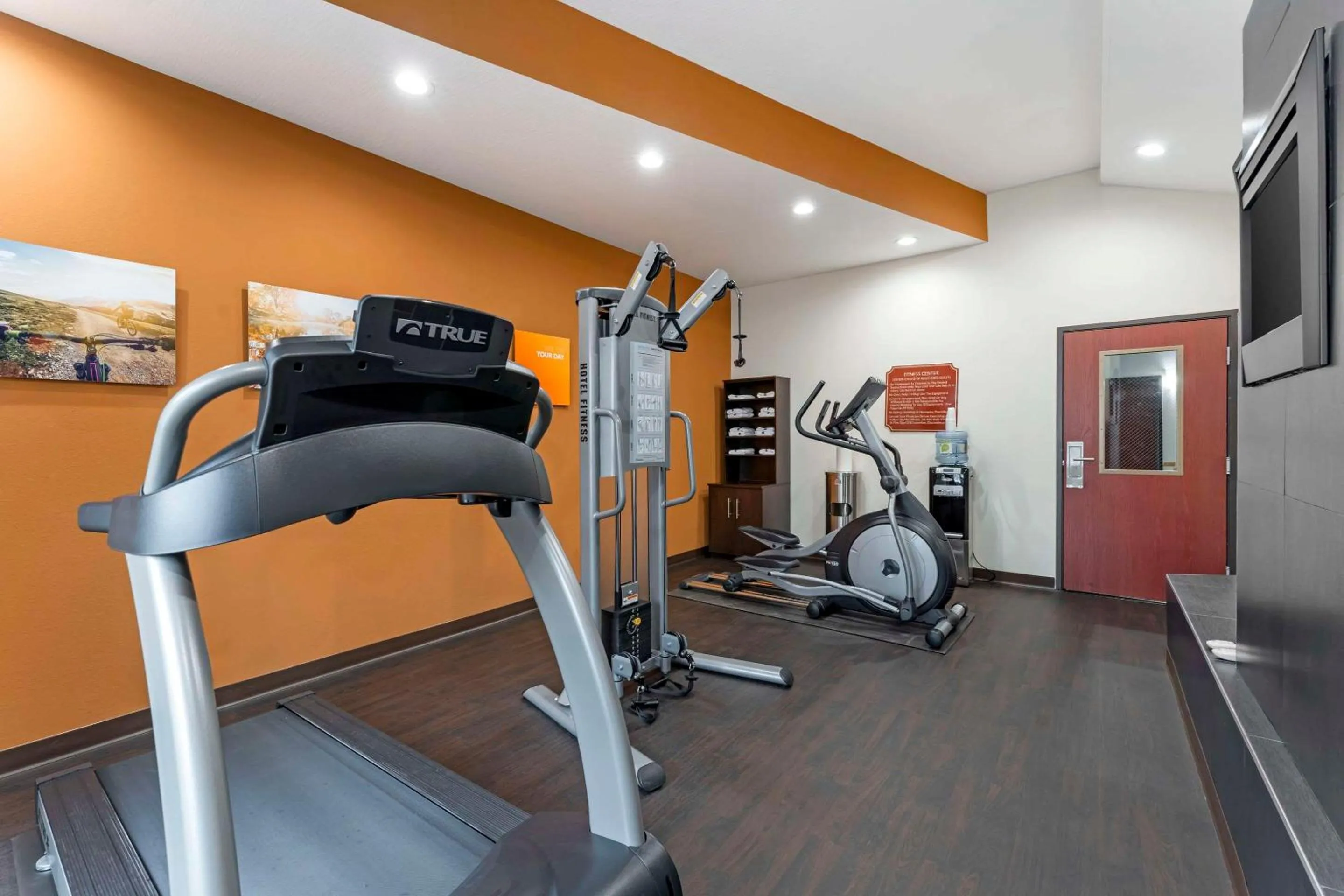 Fitness centre/facilities in Comfort Suites Monaca
