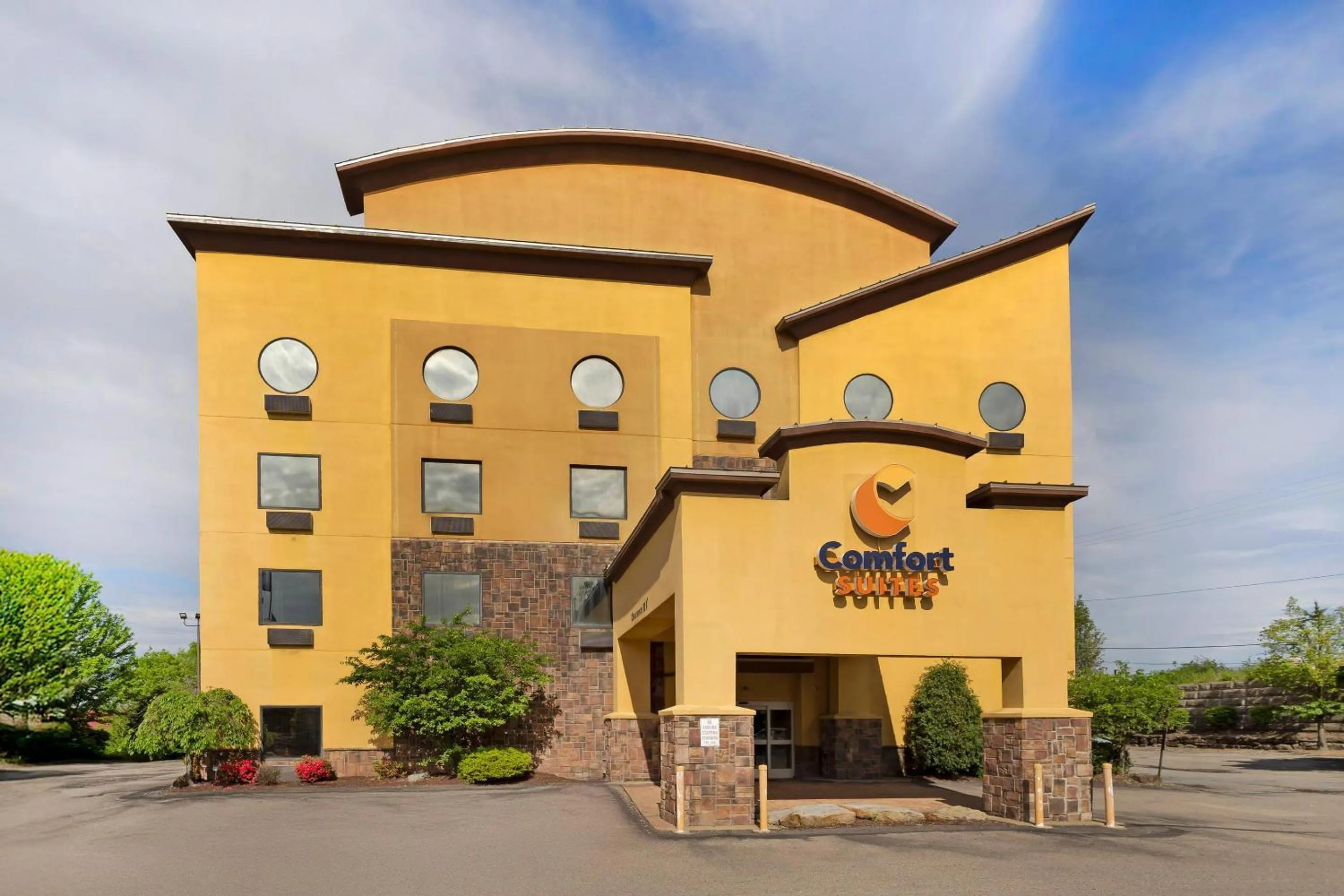 Property building in Comfort Suites Monroeville - Pittsburgh East
