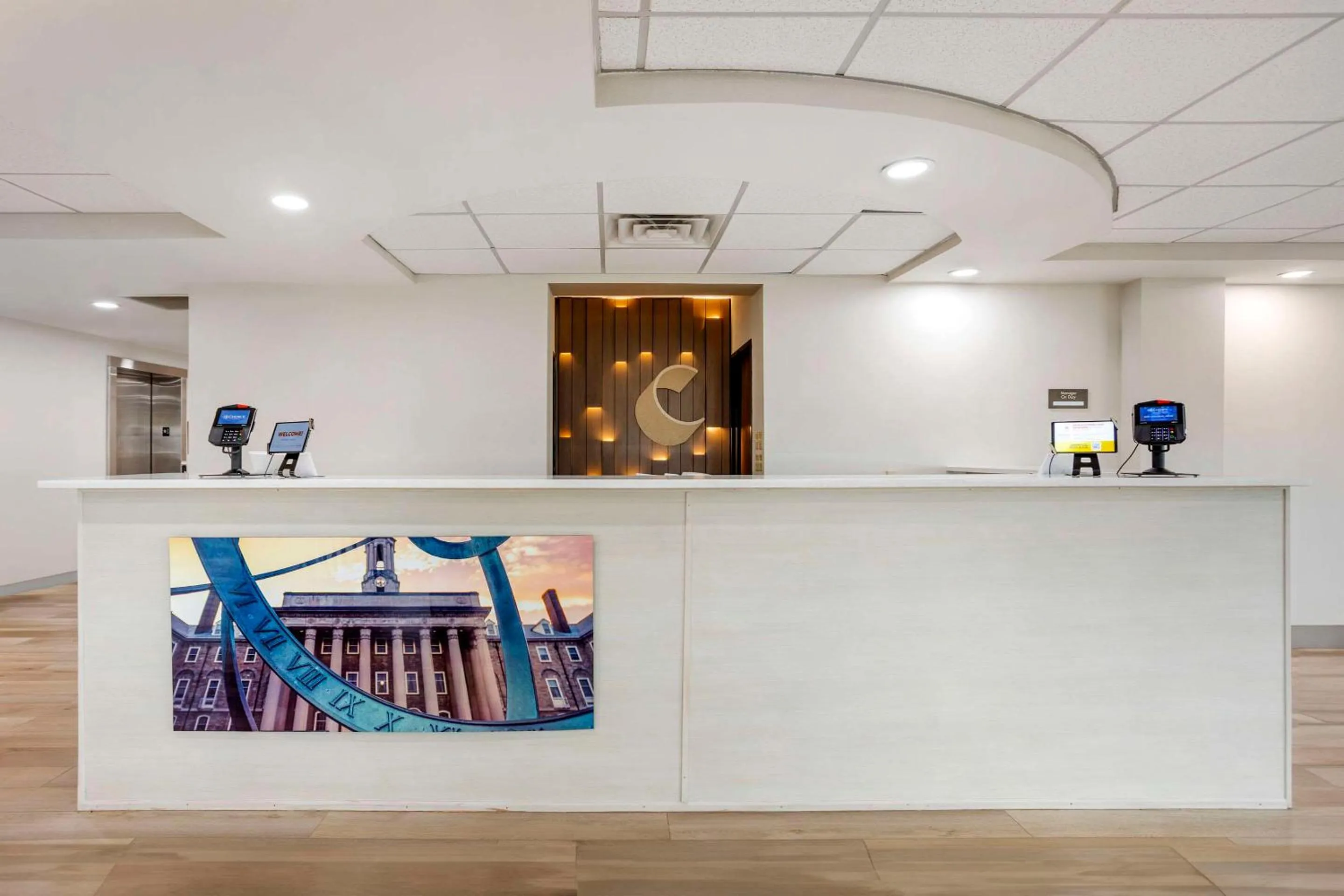 Lobby or reception in Comfort Suites Bloomsburg