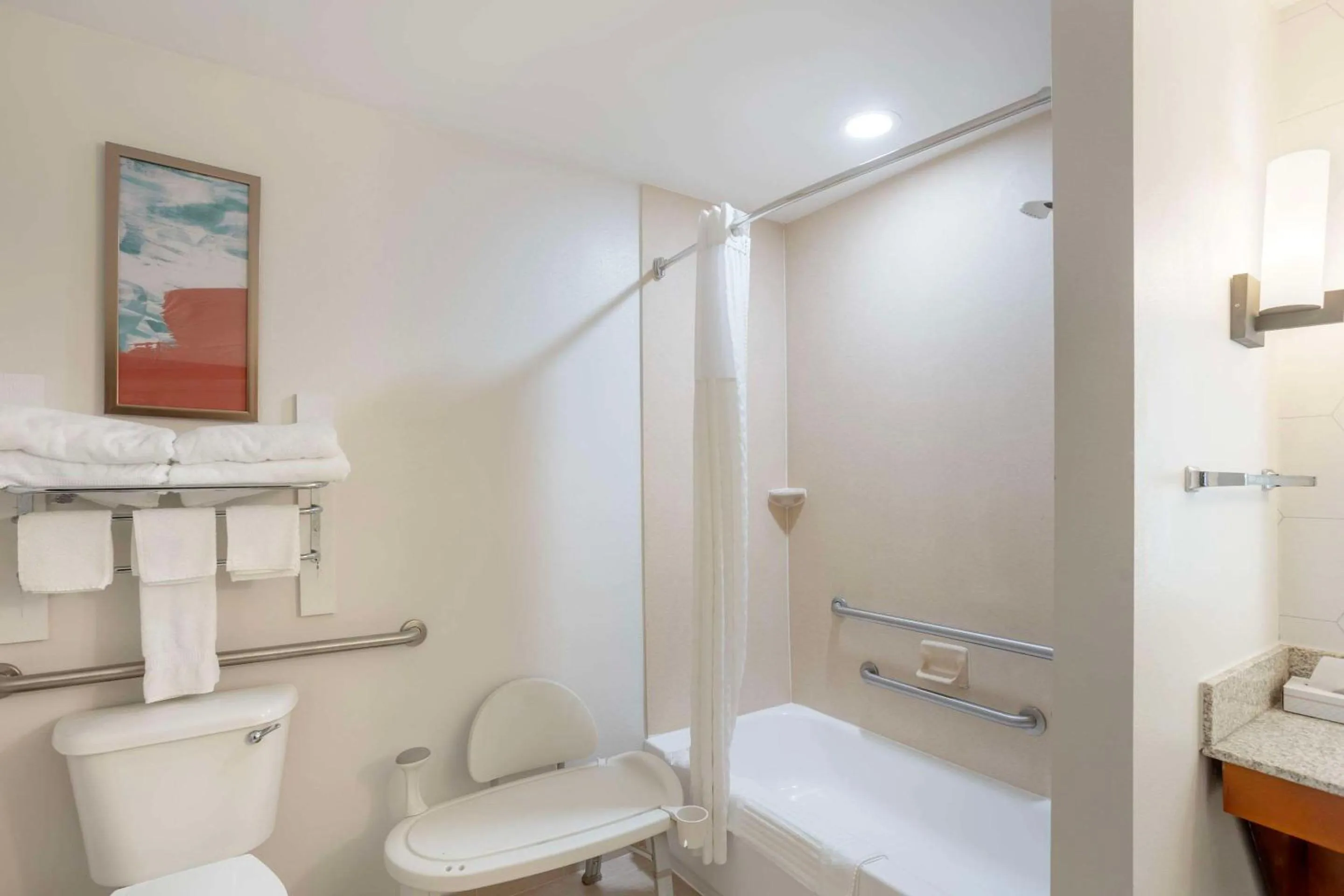 Shower in Comfort Suites Bloomsburg