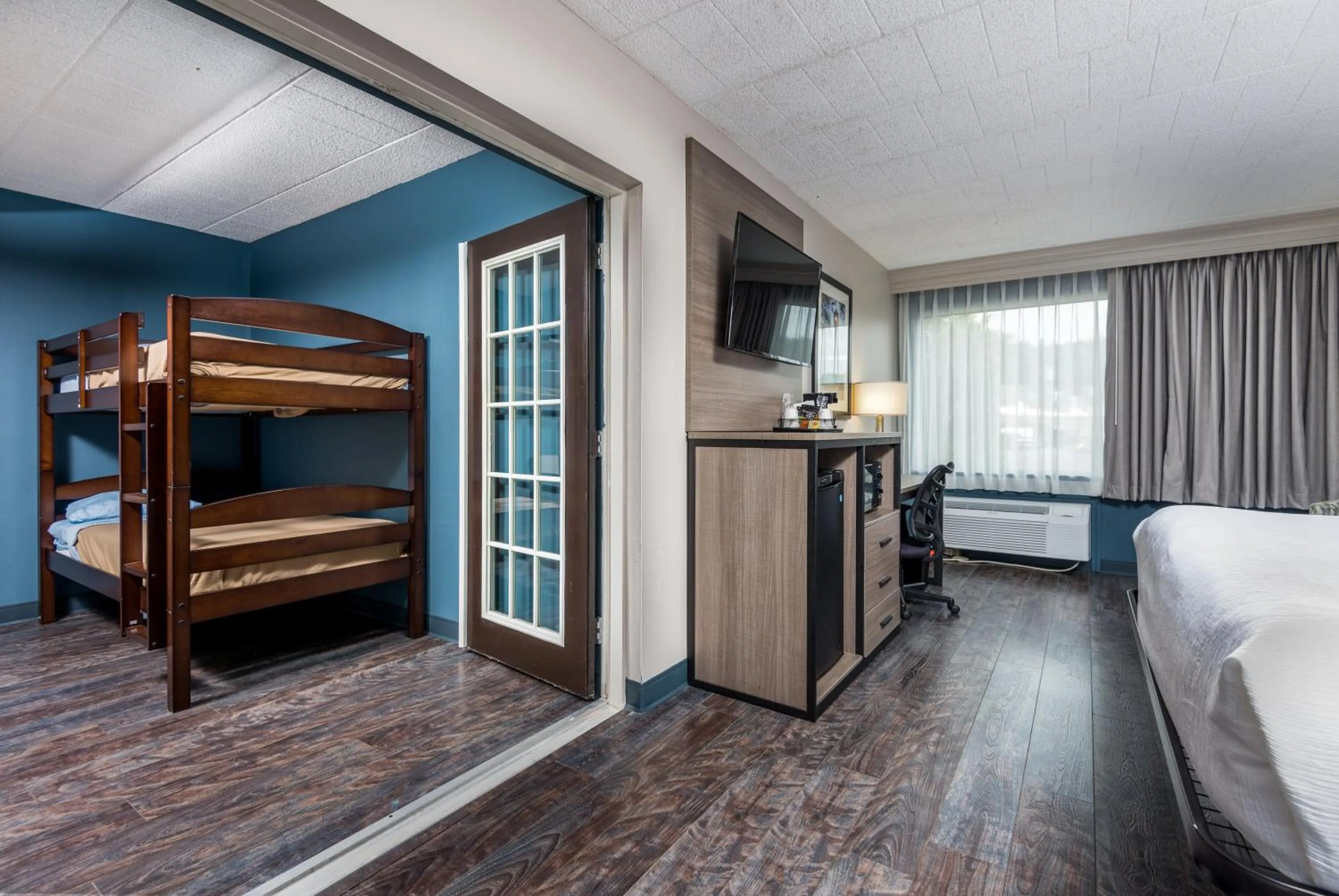 Bed in Baymont by Wyndham Bartonsville Poconos