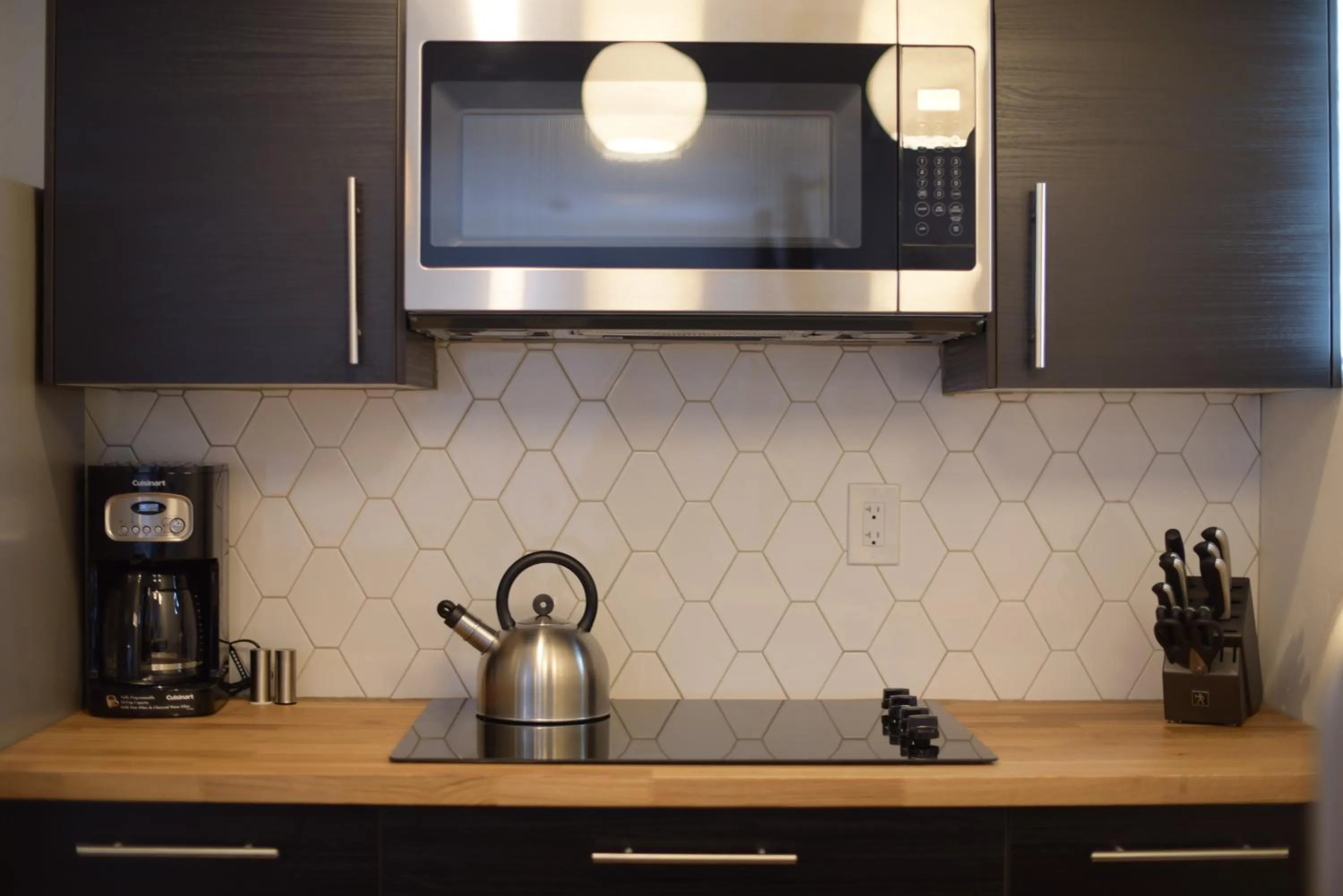 Kitchen or kitchenette in Spoke and Vine Motel