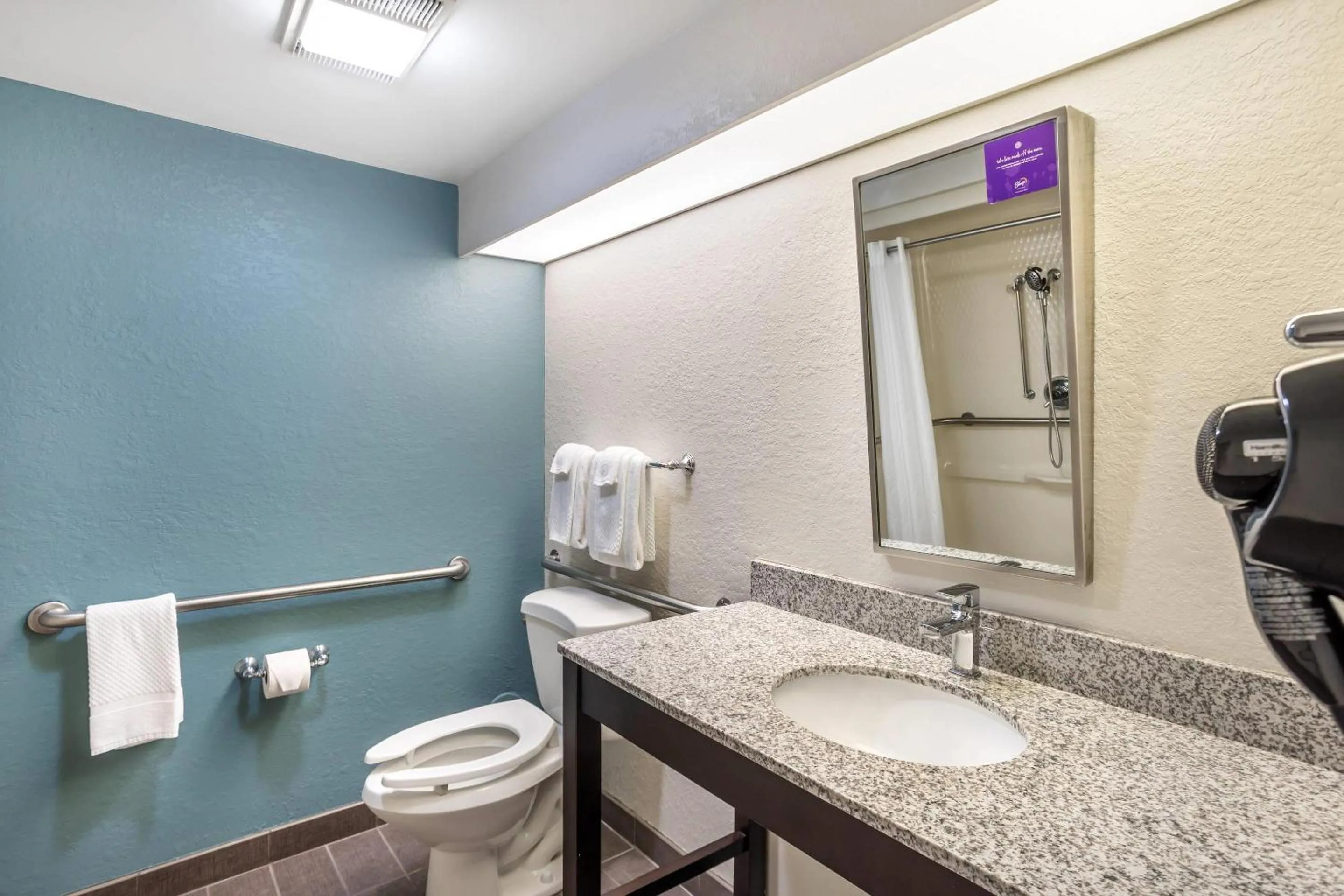 Queen Room with Tub - Accessible/Non-Smoking in Sleep Inn near Penn State - State College, PA