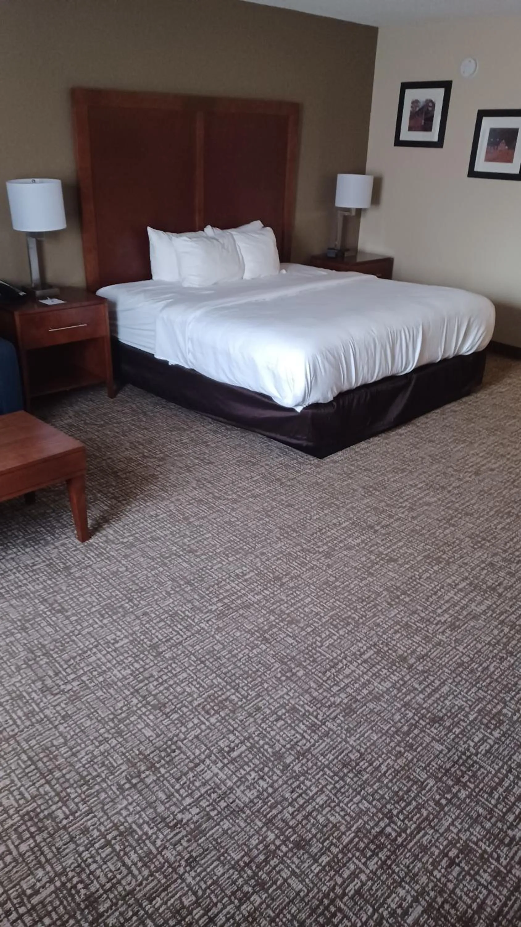 Bed in Wingate by Wyndham Pittsburgh New Stanton