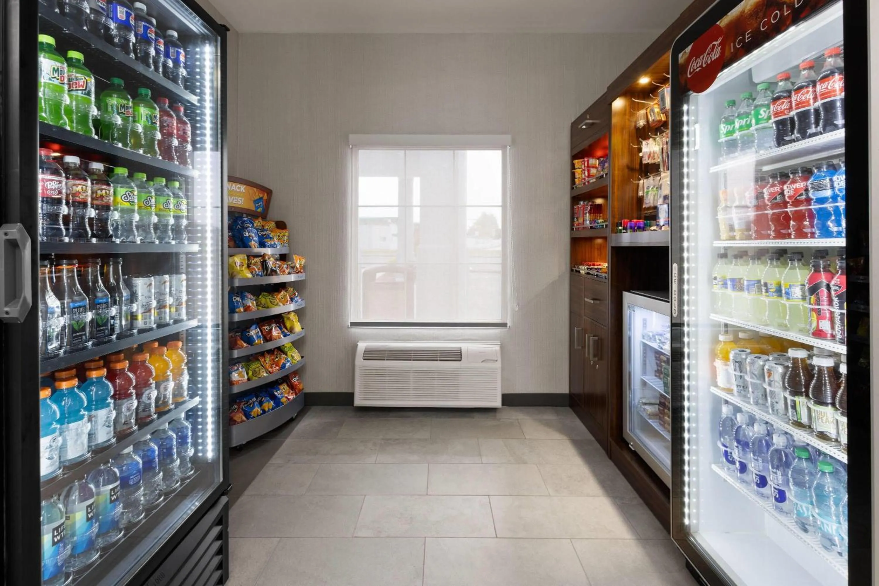 Food and drinks in Wingate by Wyndham Grove City