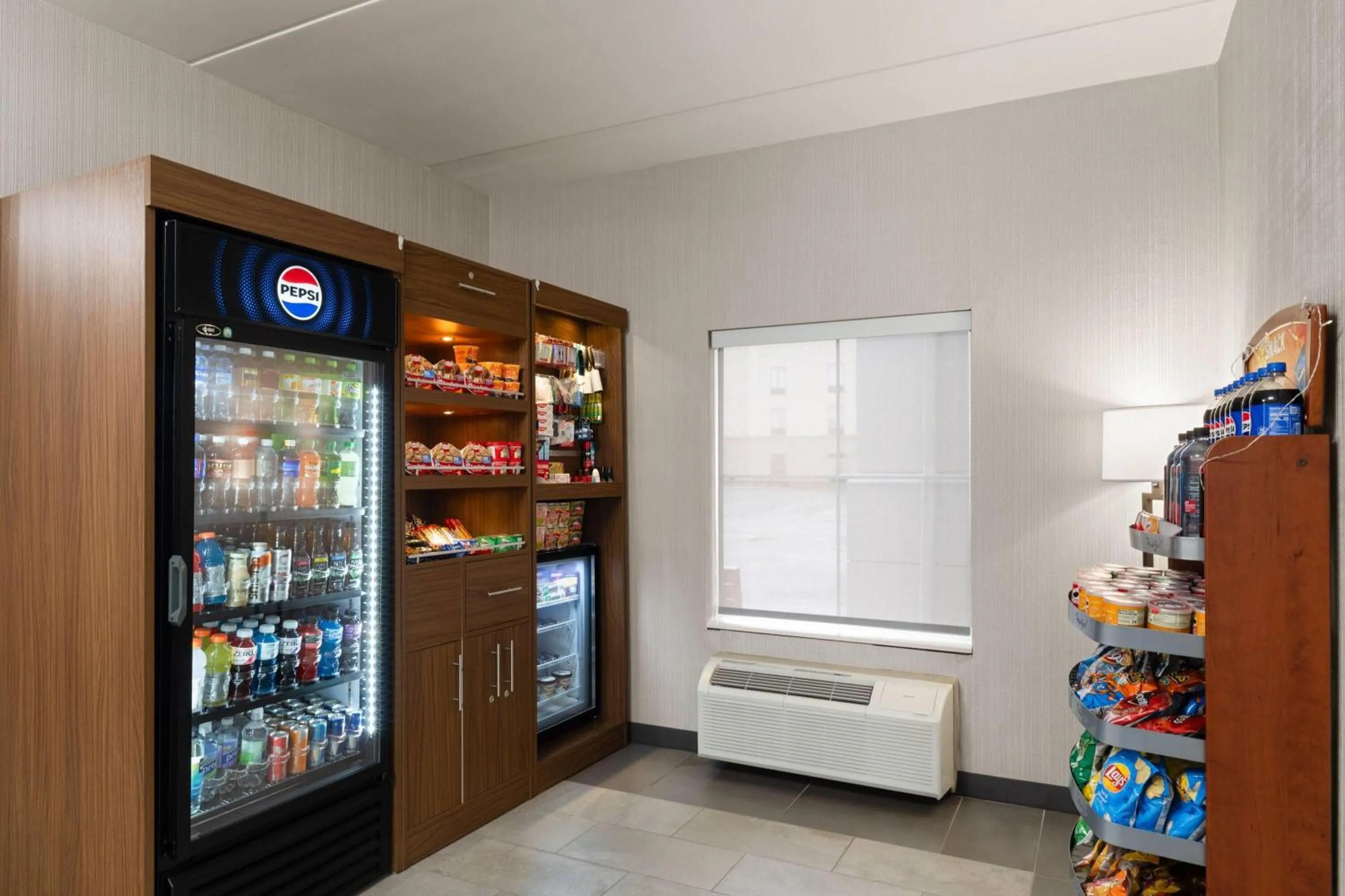 Food and drinks in Wingate by Wyndham Clearfield