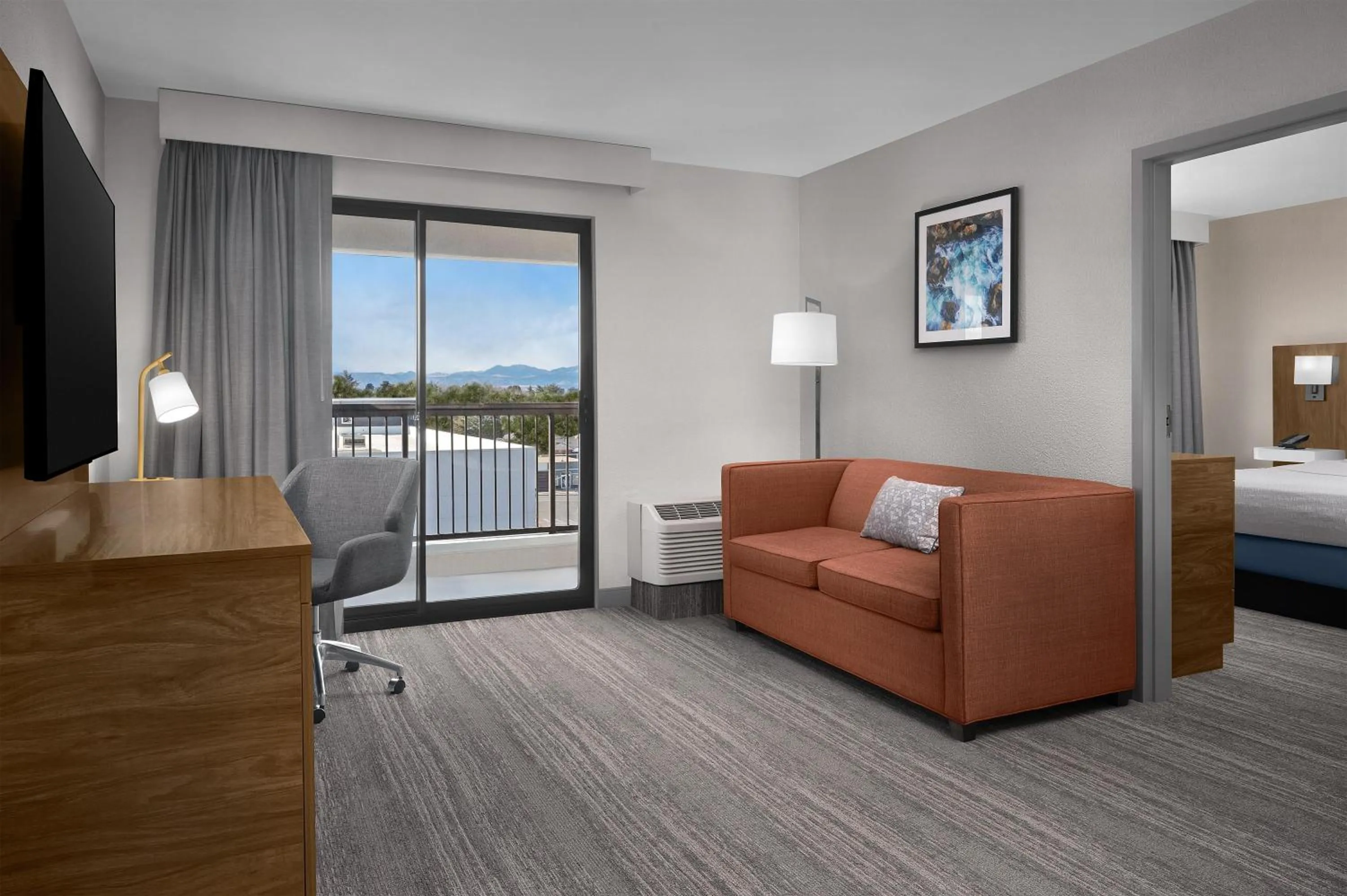 Living room, Bed in Hampton Inn & Suites Denver-Cherry Creek