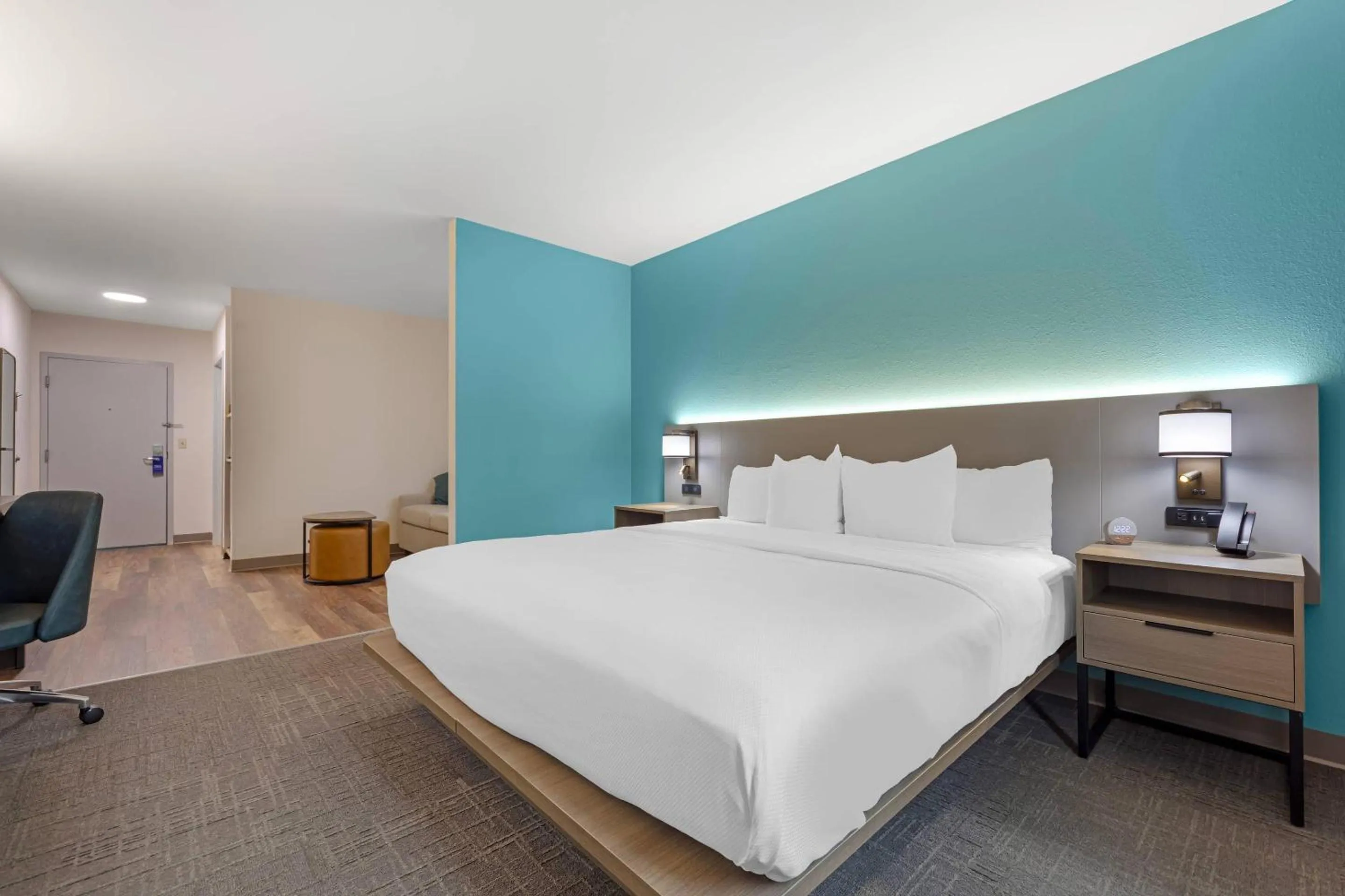 Bedroom, Bed in Comfort Suites Lewisburg