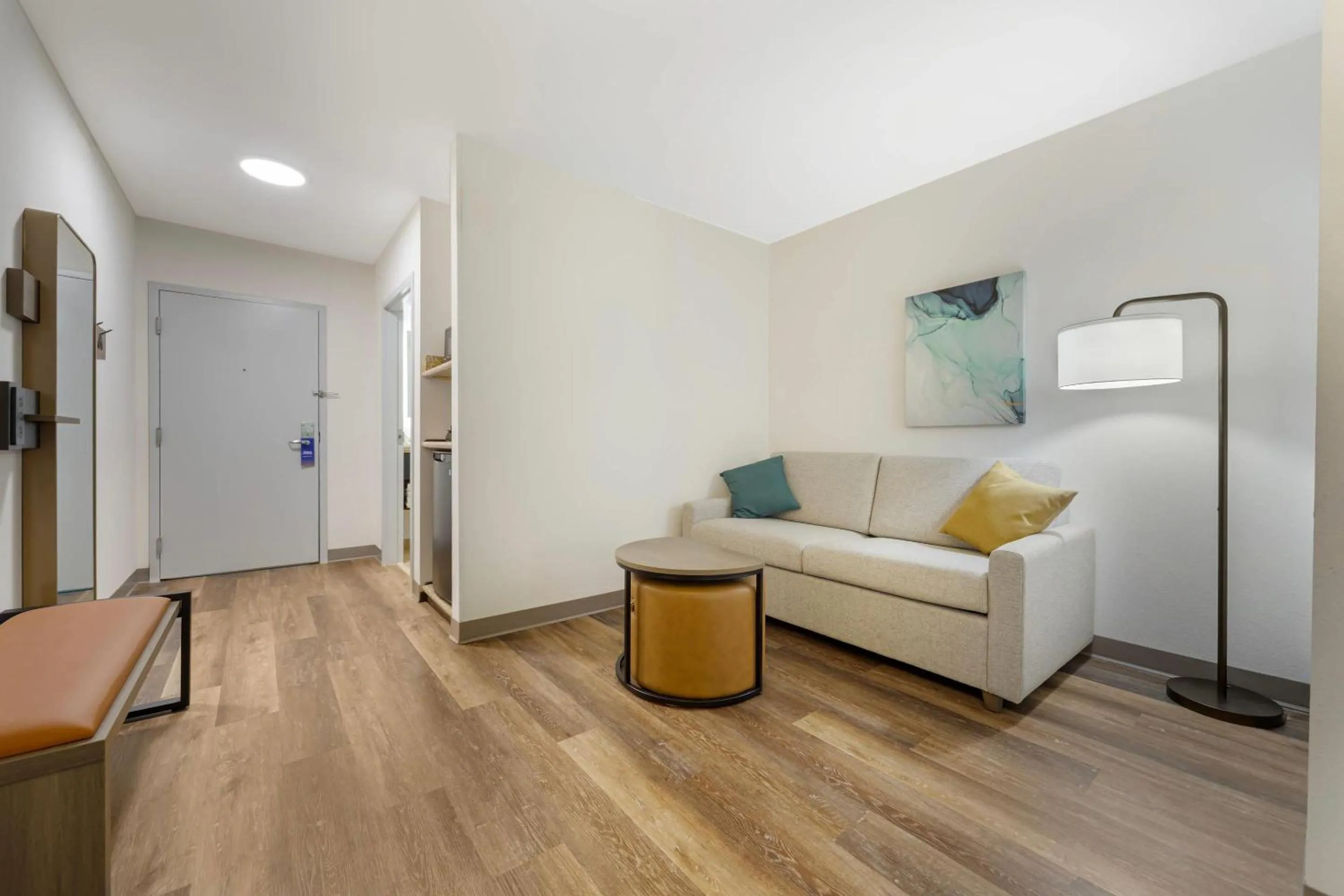 Bedroom in Comfort Suites Lewisburg