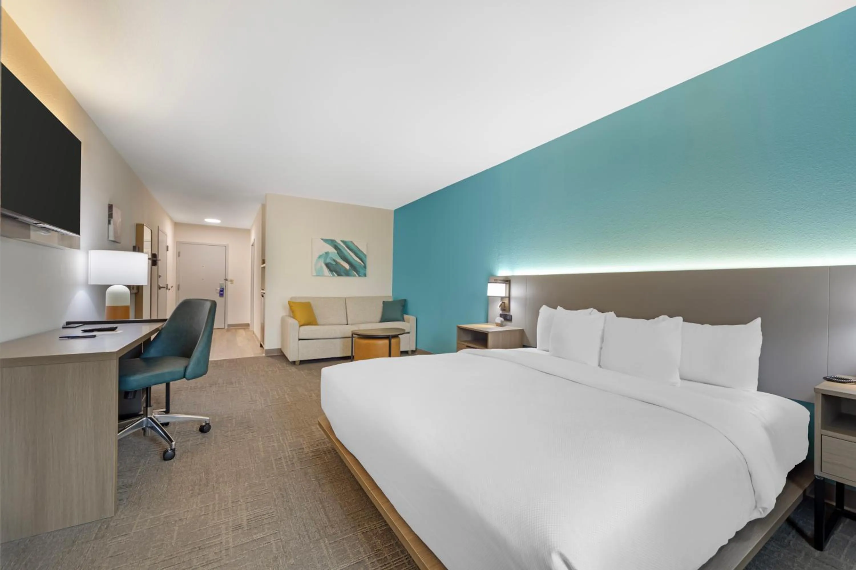 Bed in Comfort Suites Lewisburg