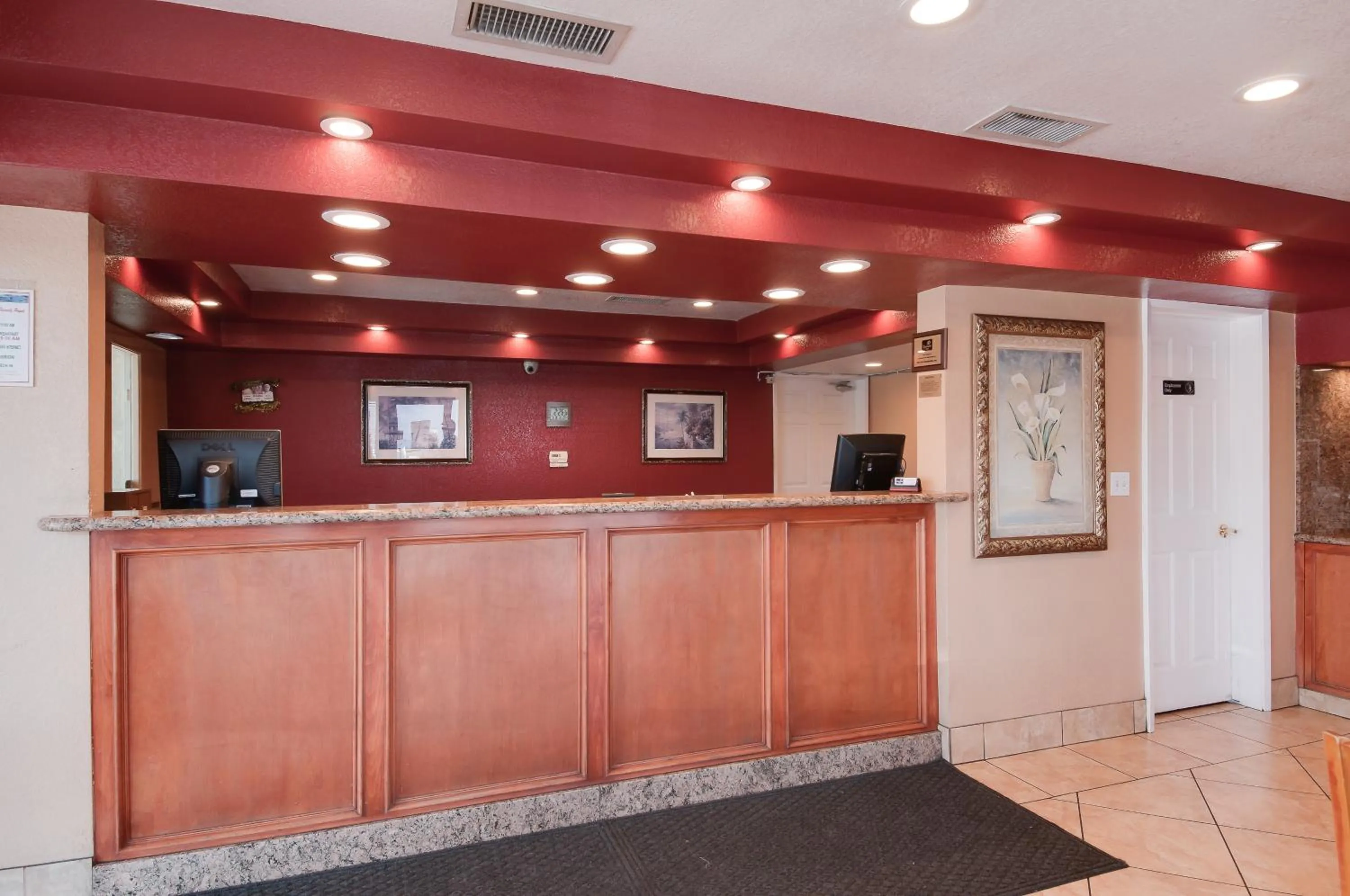 Lobby or reception in Vagabond Inn Bakersfield North