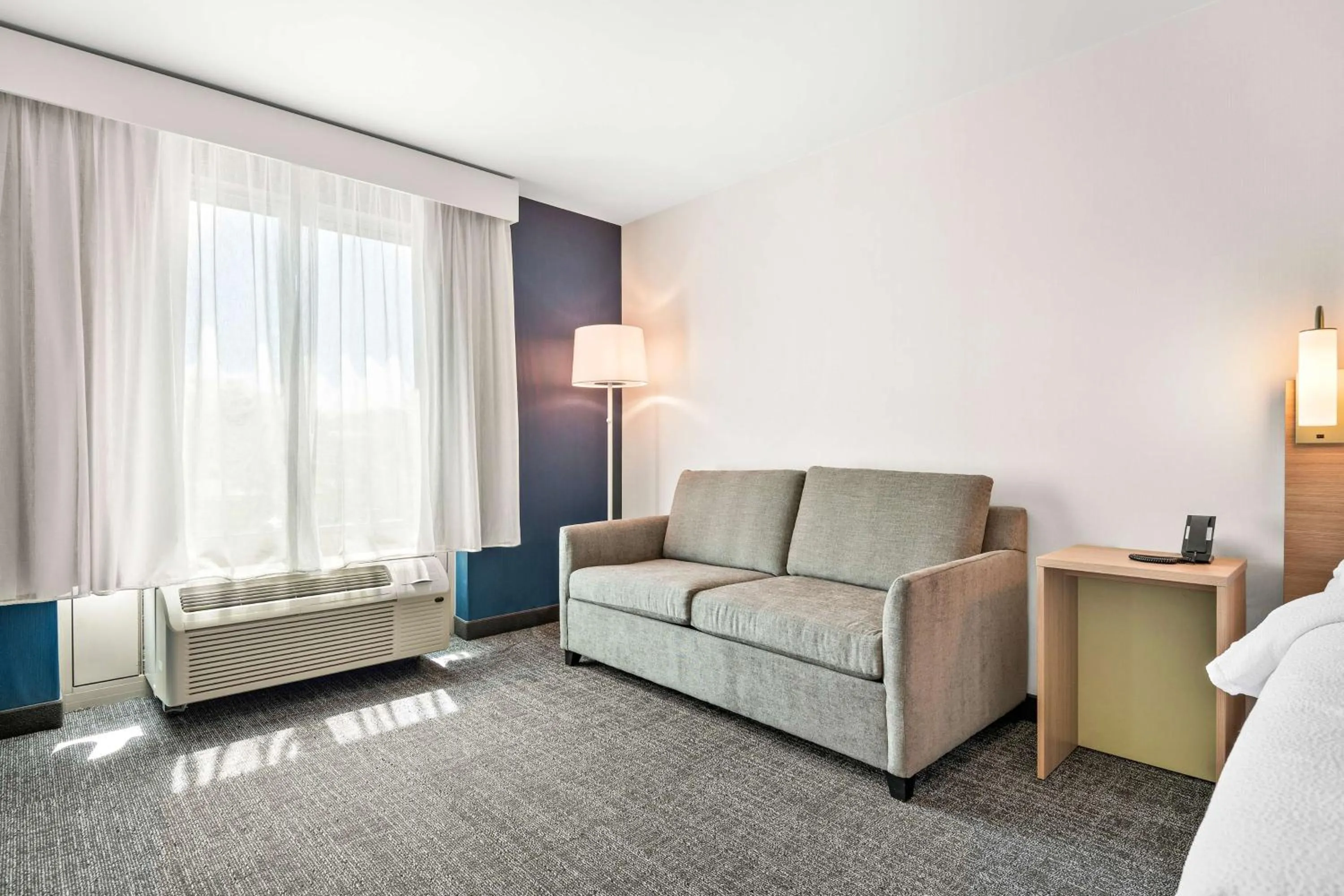 Living room, Bed in Spark By Hilton Exton