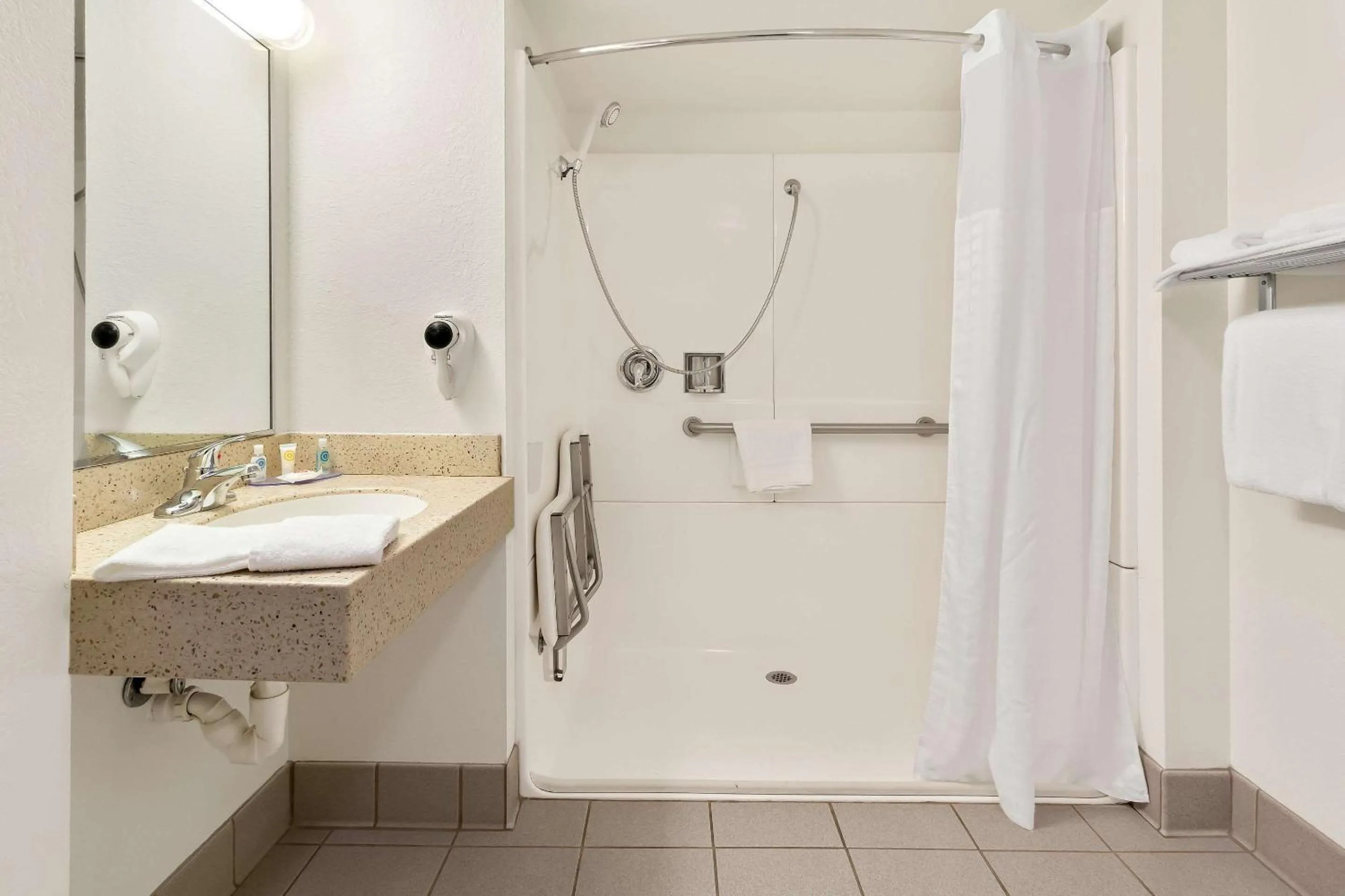 Bedroom in Comfort Inn