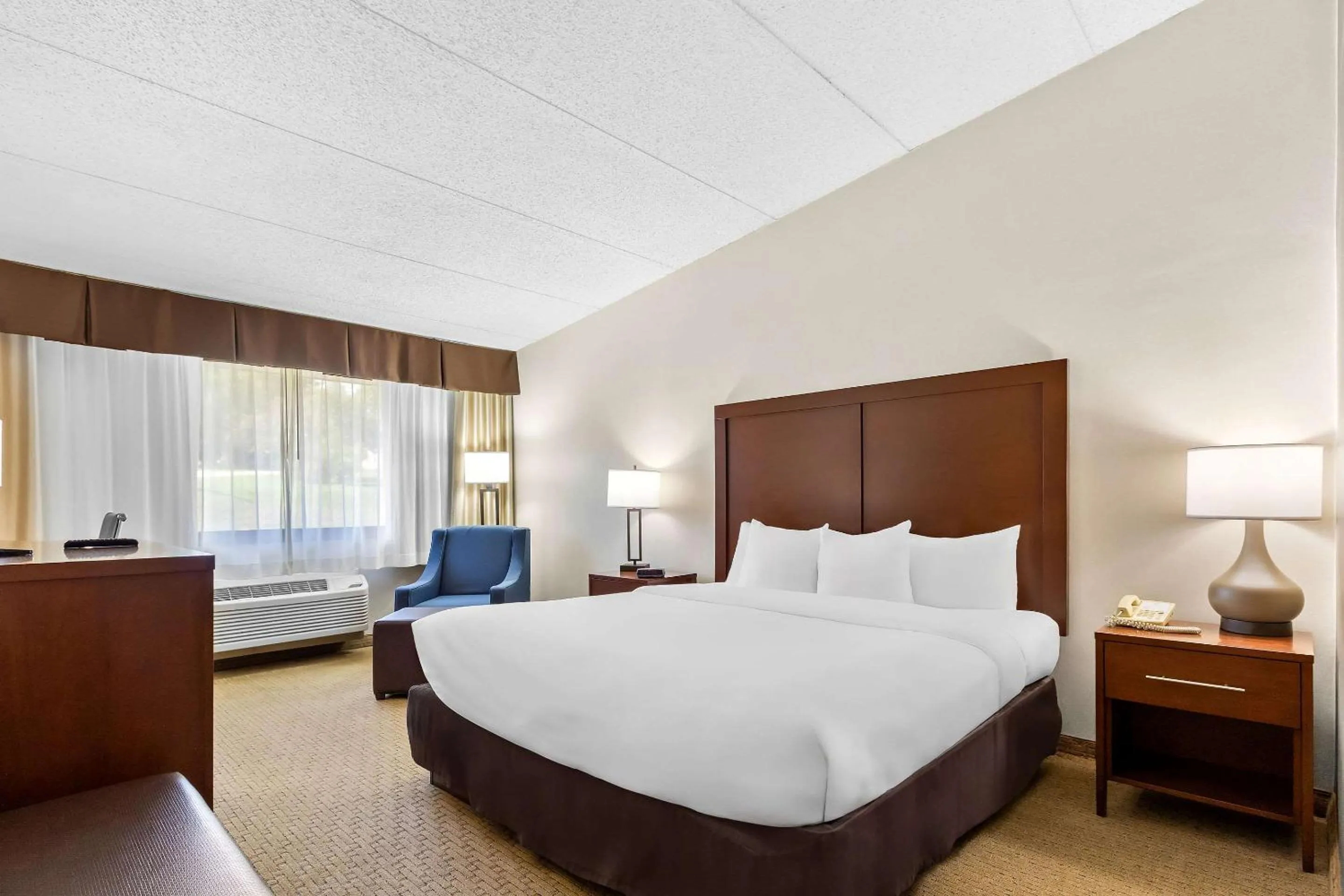 Bedroom, Bed in Comfort Inn